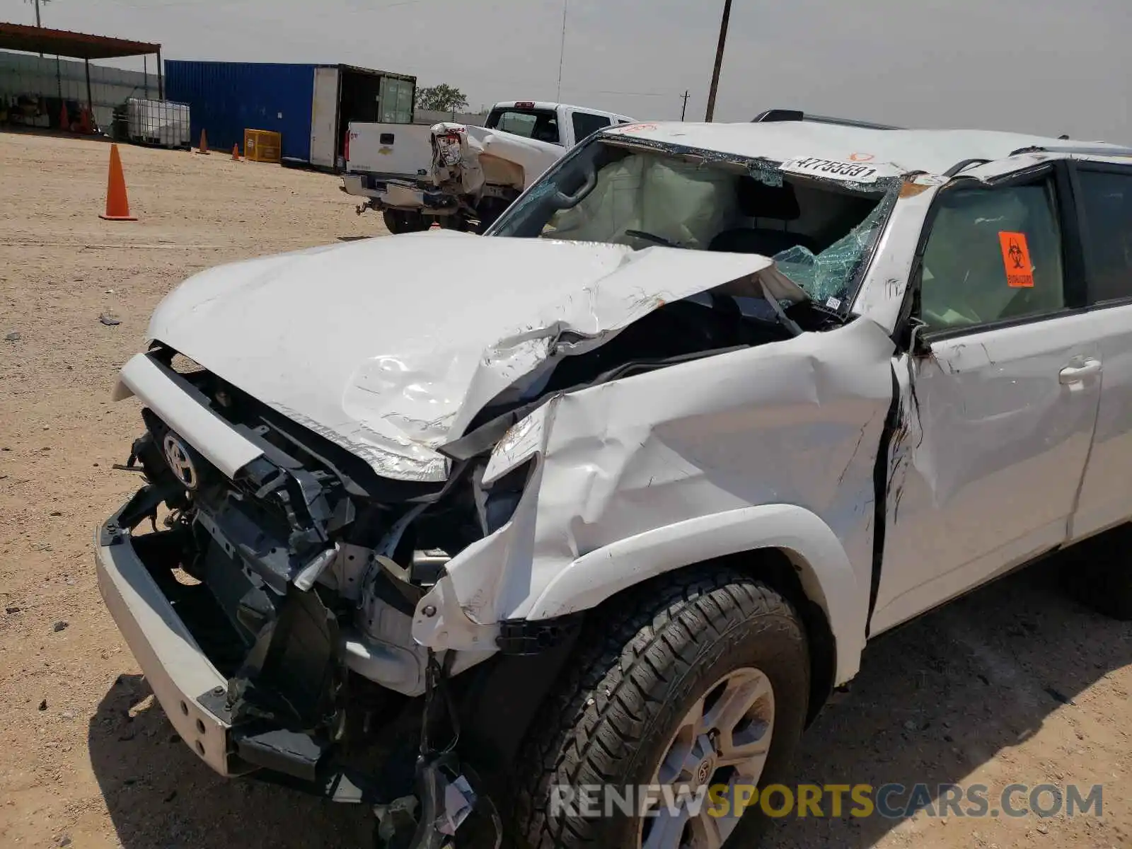 9 Photograph of a damaged car JTEBU5JR2K5662543 TOYOTA 4RUNNER 2019