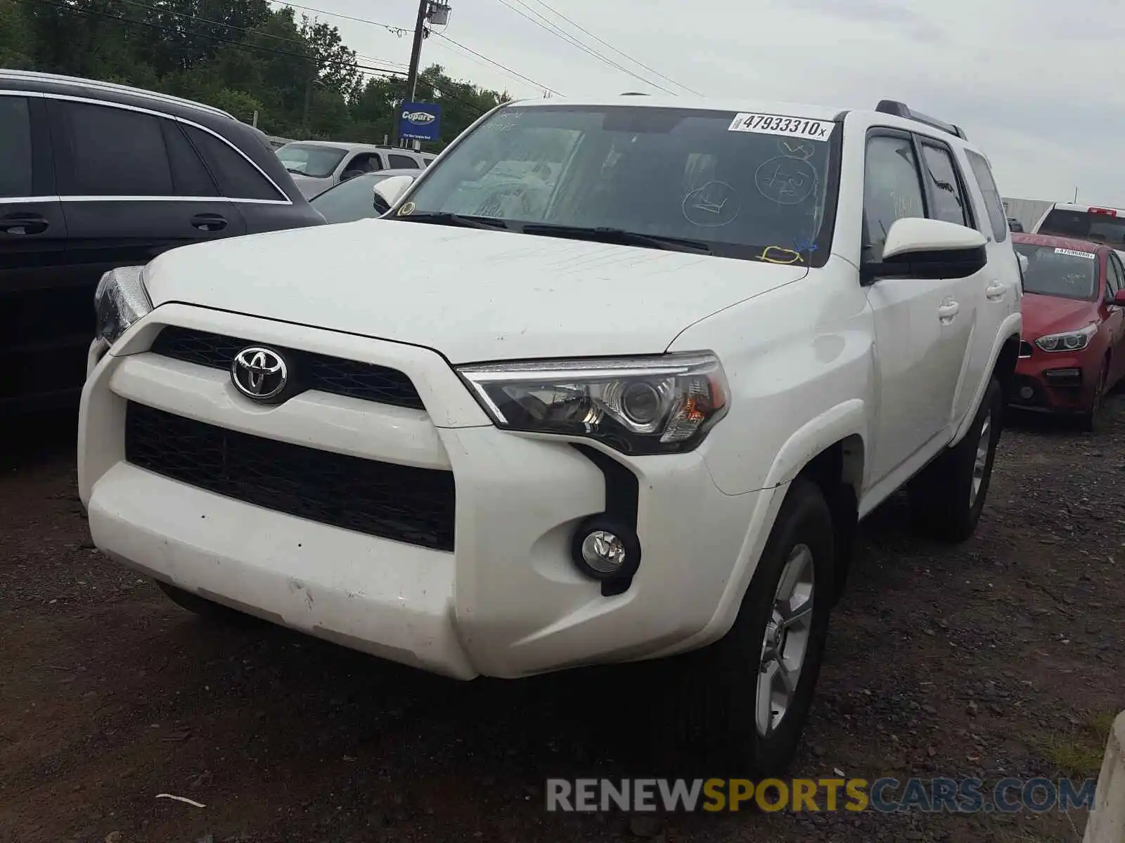 2 Photograph of a damaged car JTEBU5JR2K5663286 TOYOTA 4RUNNER 2019