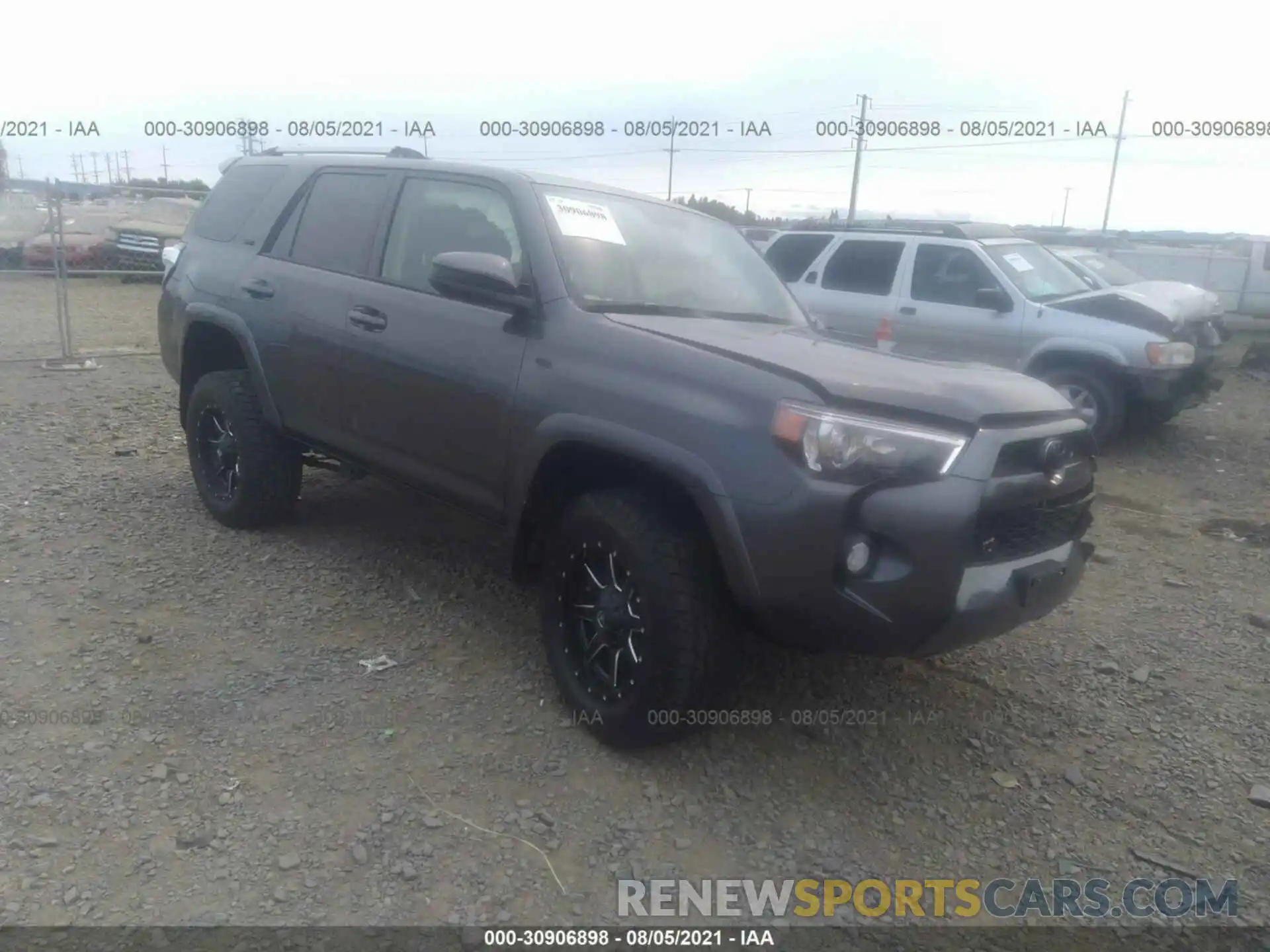 1 Photograph of a damaged car JTEBU5JR2K5663949 TOYOTA 4RUNNER 2019