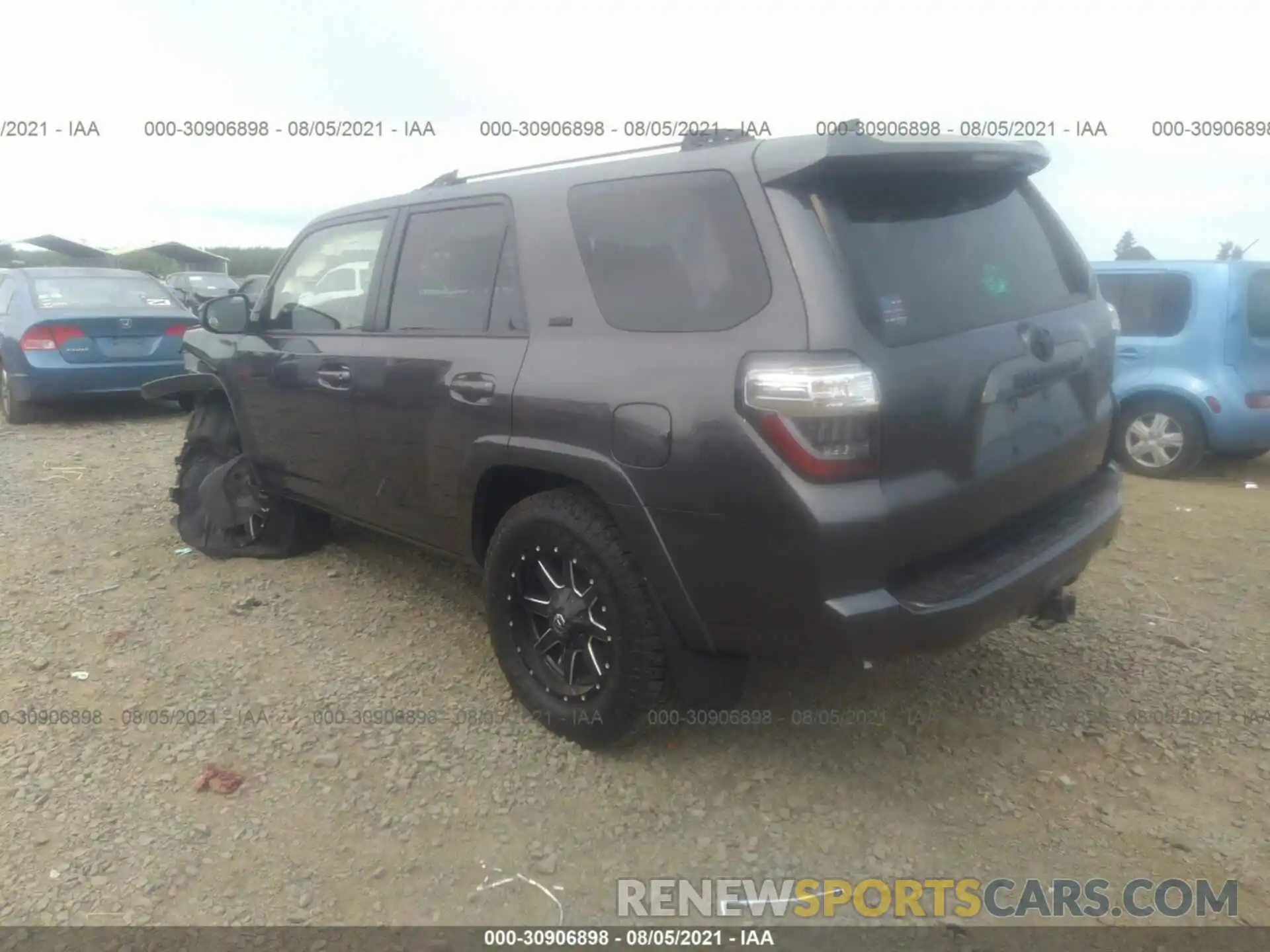 3 Photograph of a damaged car JTEBU5JR2K5663949 TOYOTA 4RUNNER 2019