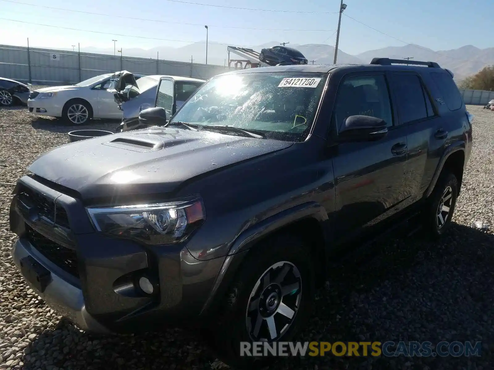 2 Фотография поврежденного автомобиля JTEBU5JR2K5665328 TOYOTA 4RUNNER 2019