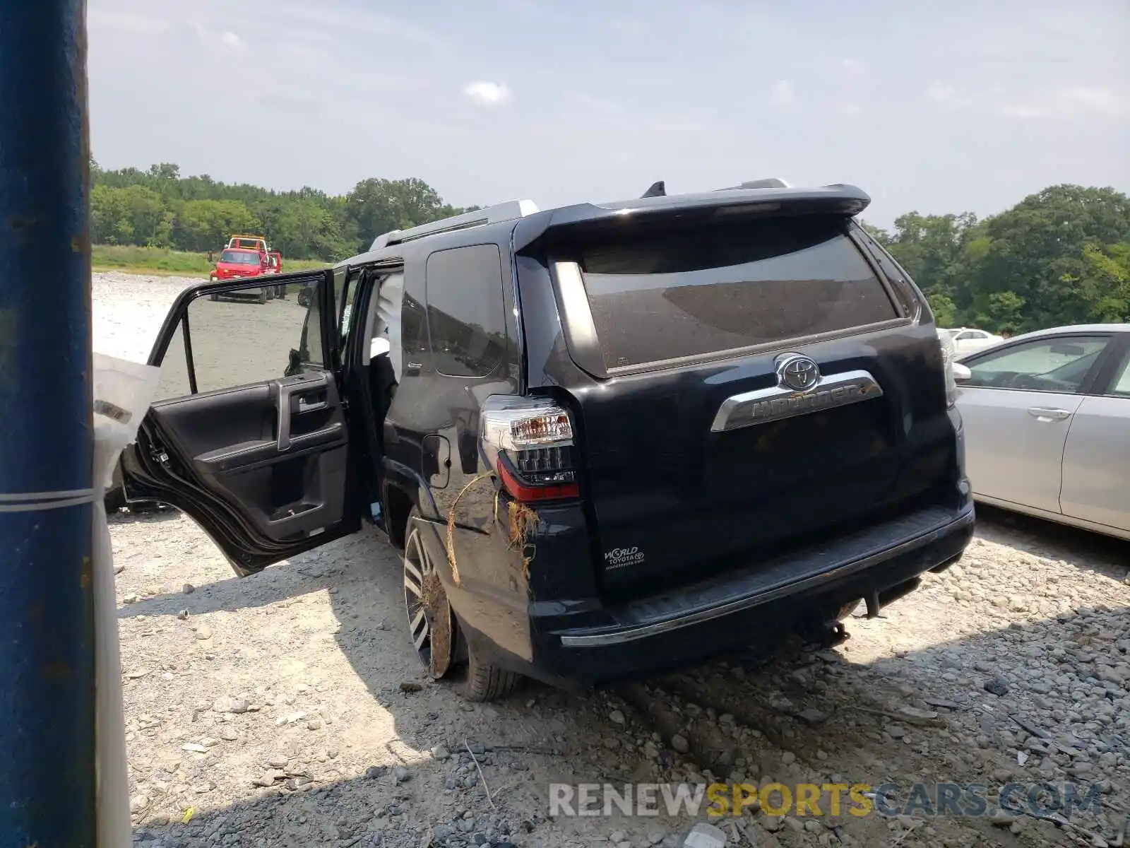 3 Photograph of a damaged car JTEBU5JR2K5673820 TOYOTA 4RUNNER 2019