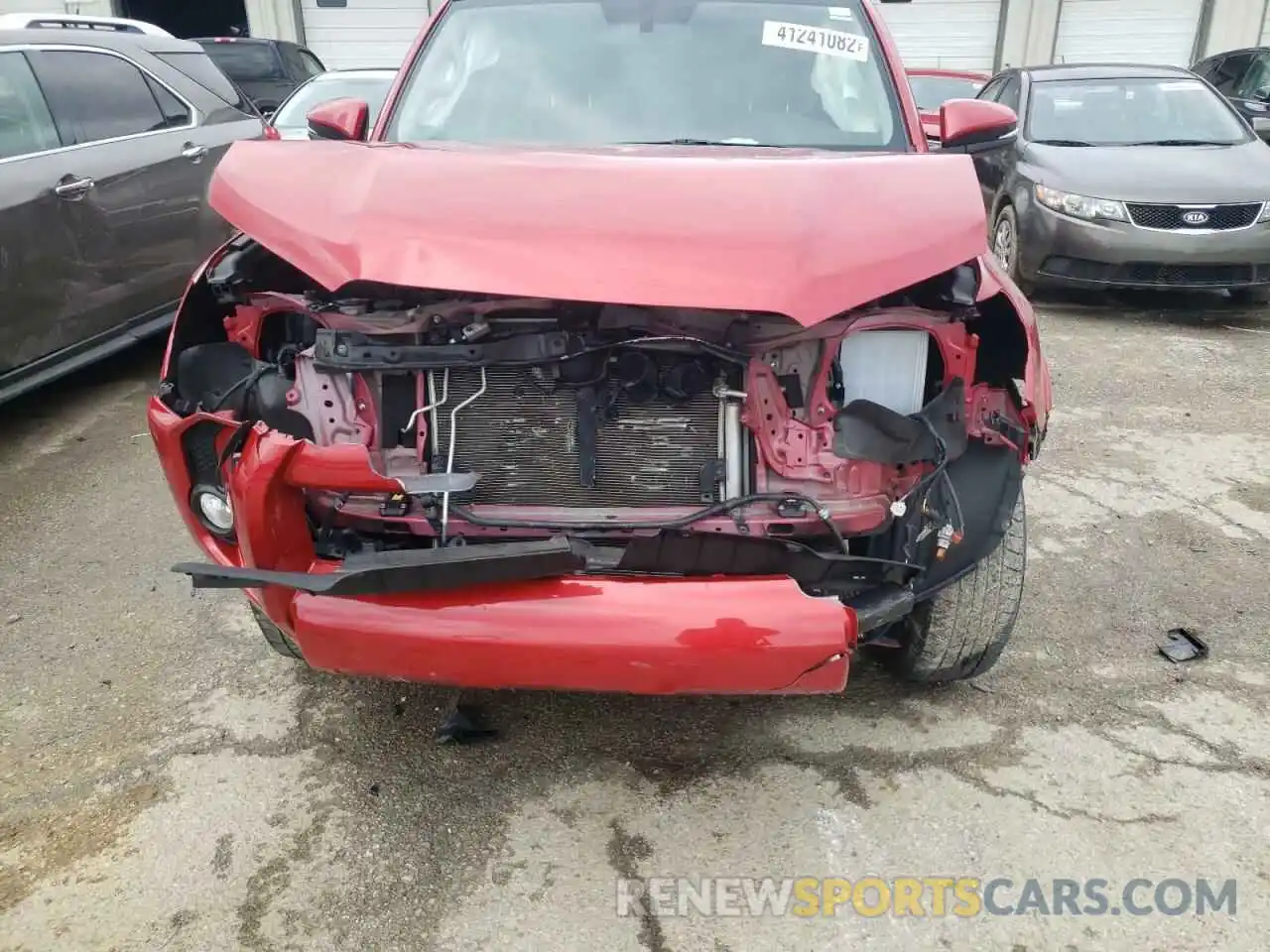 9 Photograph of a damaged car JTEBU5JR2K5674871 TOYOTA 4RUNNER 2019