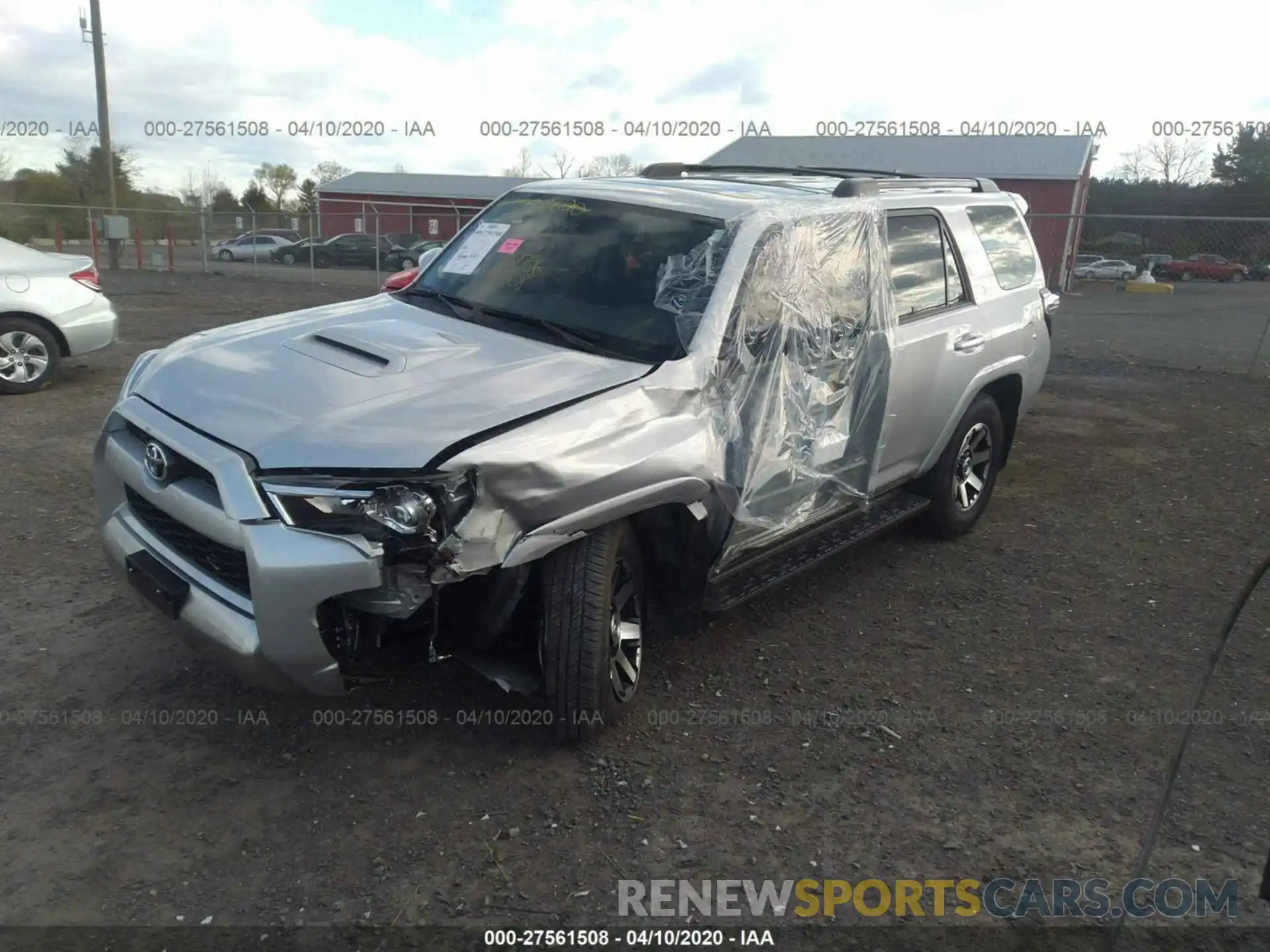 2 Фотография поврежденного автомобиля JTEBU5JR2K5677785 TOYOTA 4RUNNER 2019