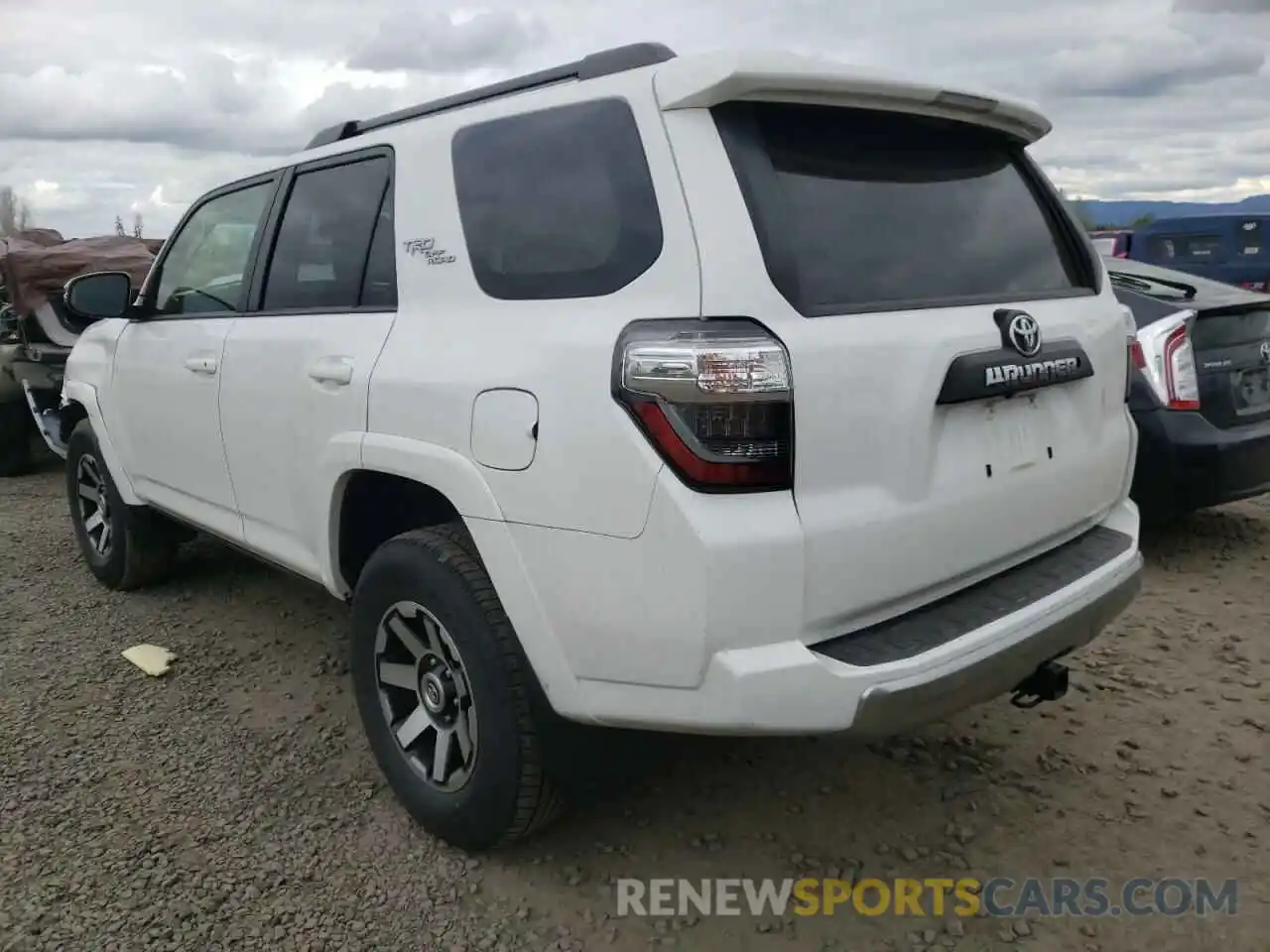 3 Photograph of a damaged car JTEBU5JR2K5680928 TOYOTA 4RUNNER 2019