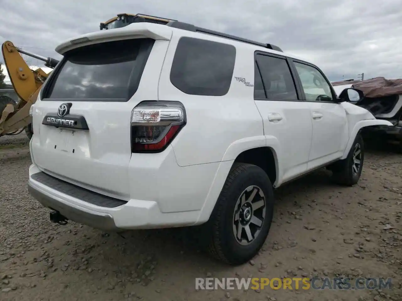 4 Фотография поврежденного автомобиля JTEBU5JR2K5680928 TOYOTA 4RUNNER 2019