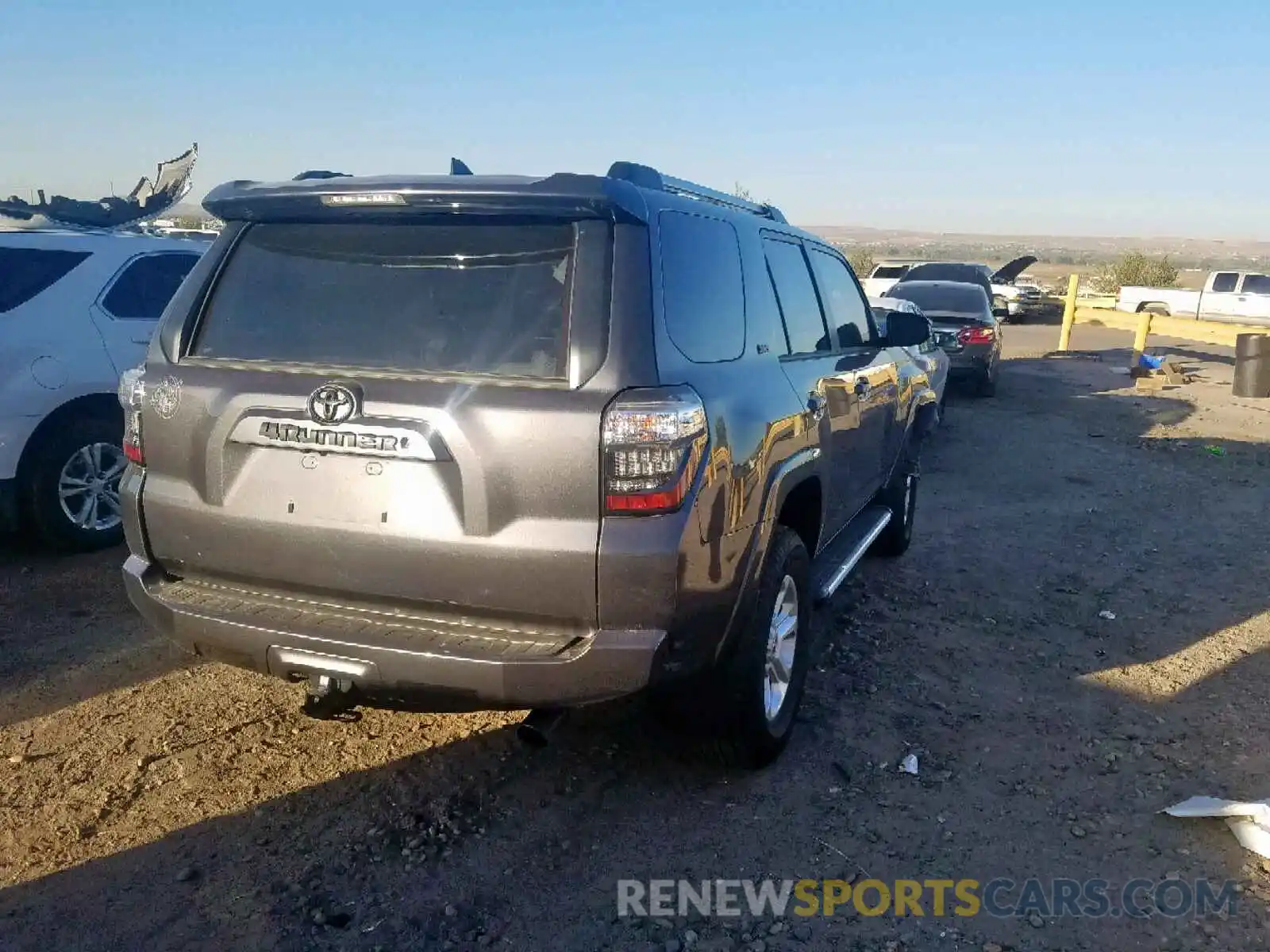 4 Photograph of a damaged car JTEBU5JR2K5681027 TOYOTA 4RUNNER 2019