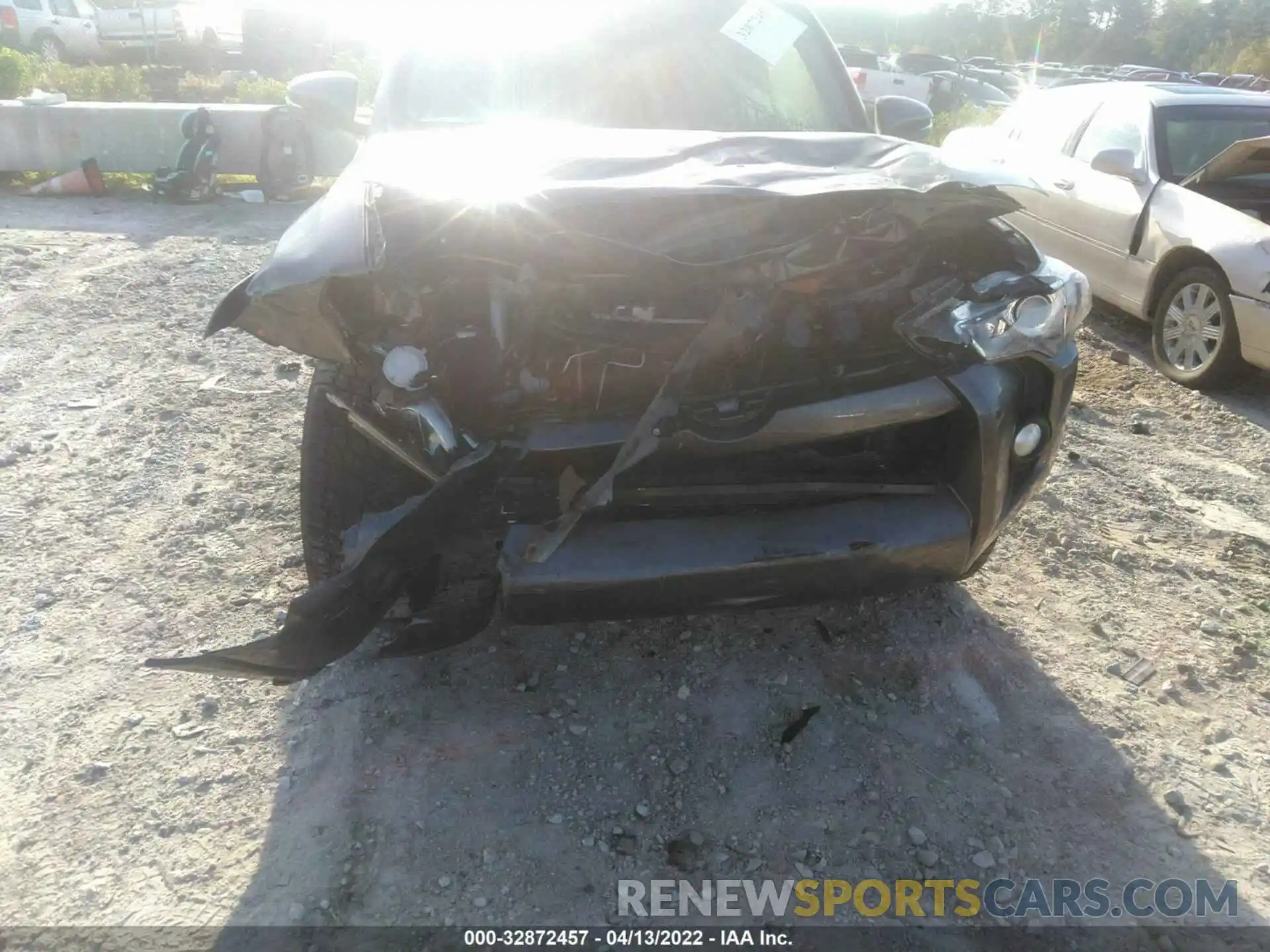 6 Photograph of a damaged car JTEBU5JR2K5686938 TOYOTA 4RUNNER 2019