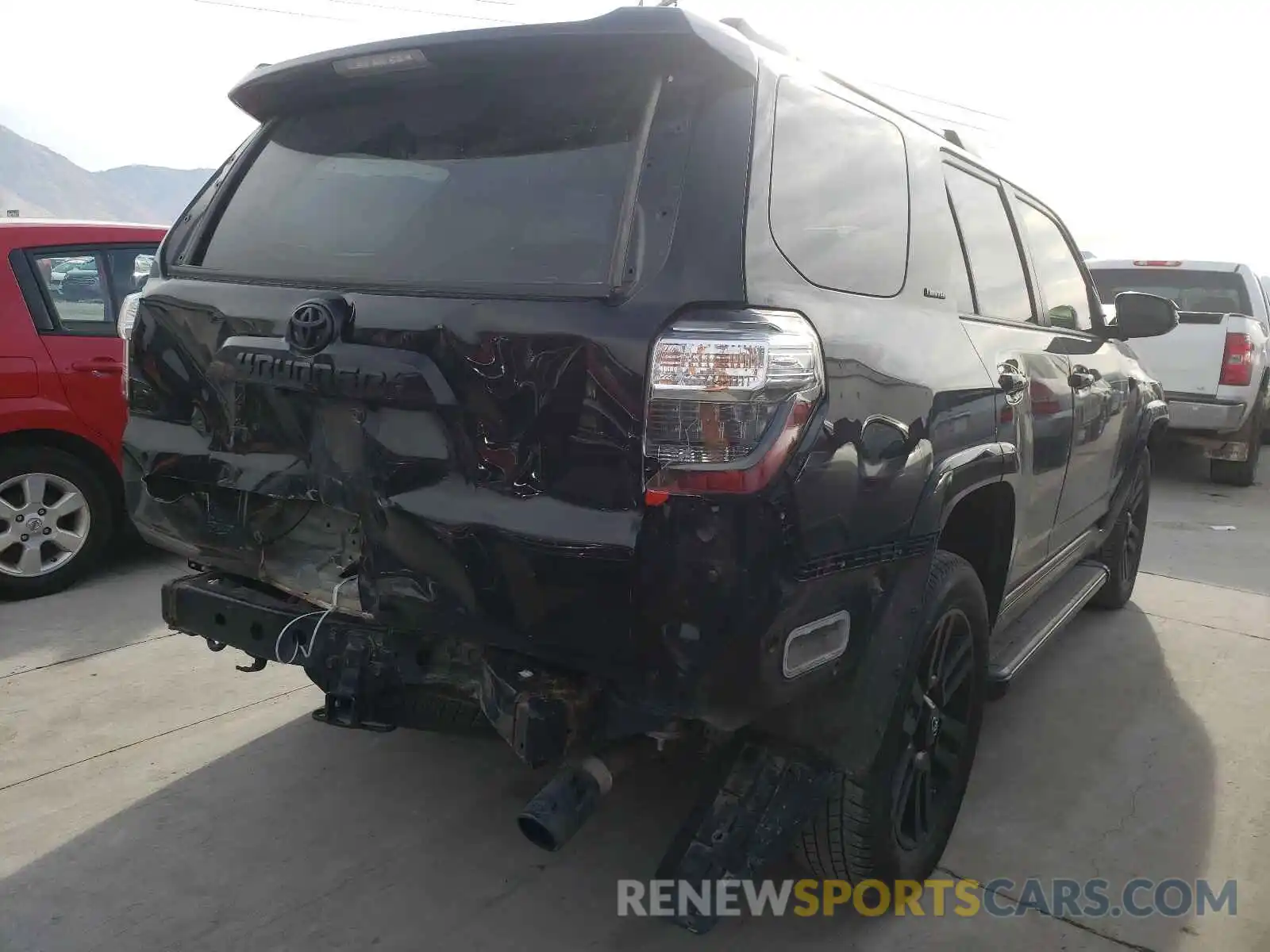 4 Фотография поврежденного автомобиля JTEBU5JR2K5687457 TOYOTA 4RUNNER 2019