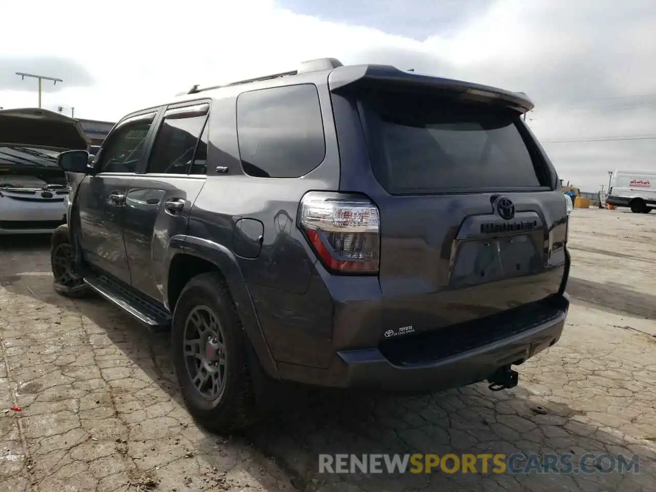 3 Photograph of a damaged car JTEBU5JR2K5688673 TOYOTA 4RUNNER 2019