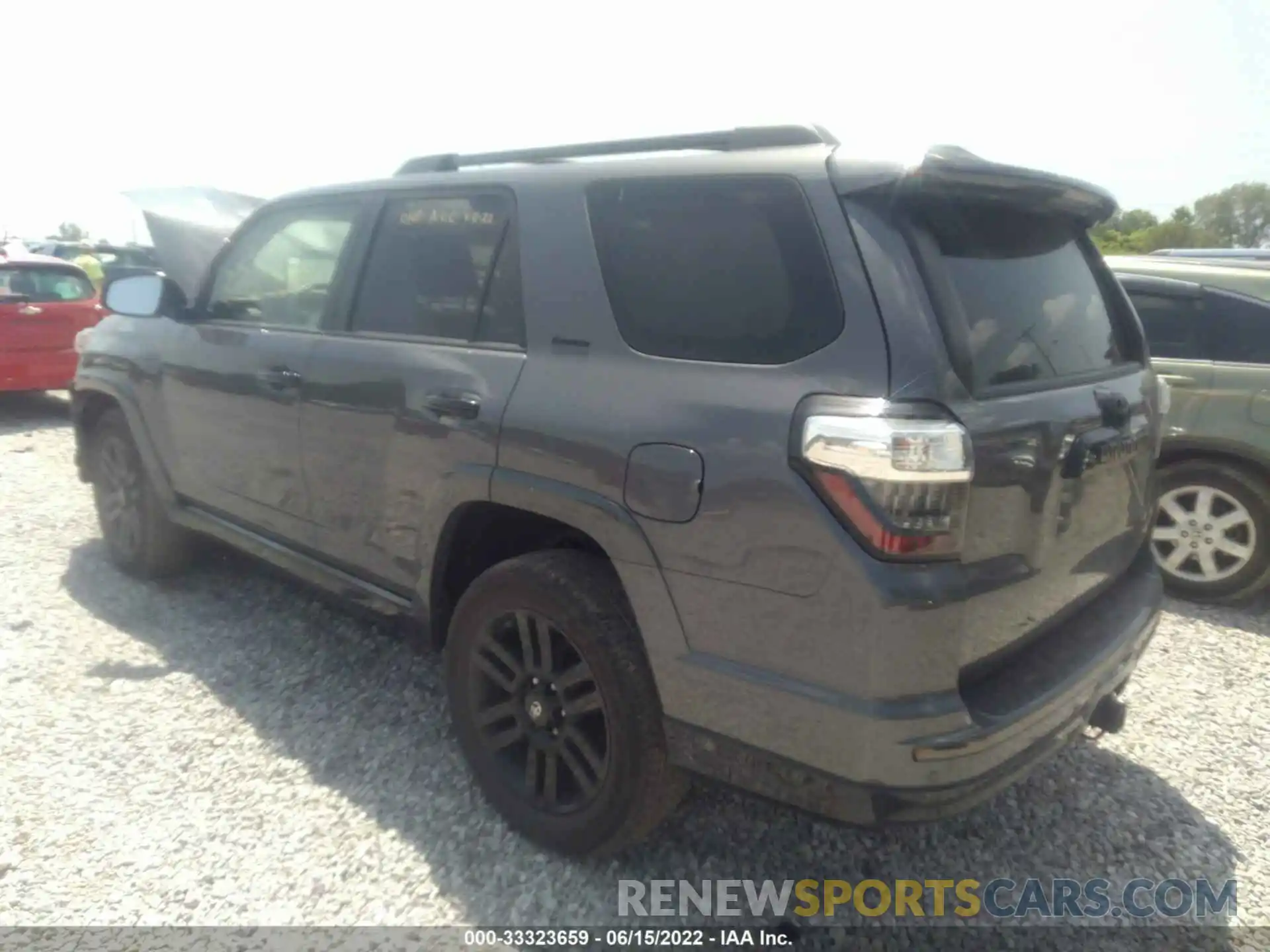 3 Фотография поврежденного автомобиля JTEBU5JR2K5693811 TOYOTA 4RUNNER 2019