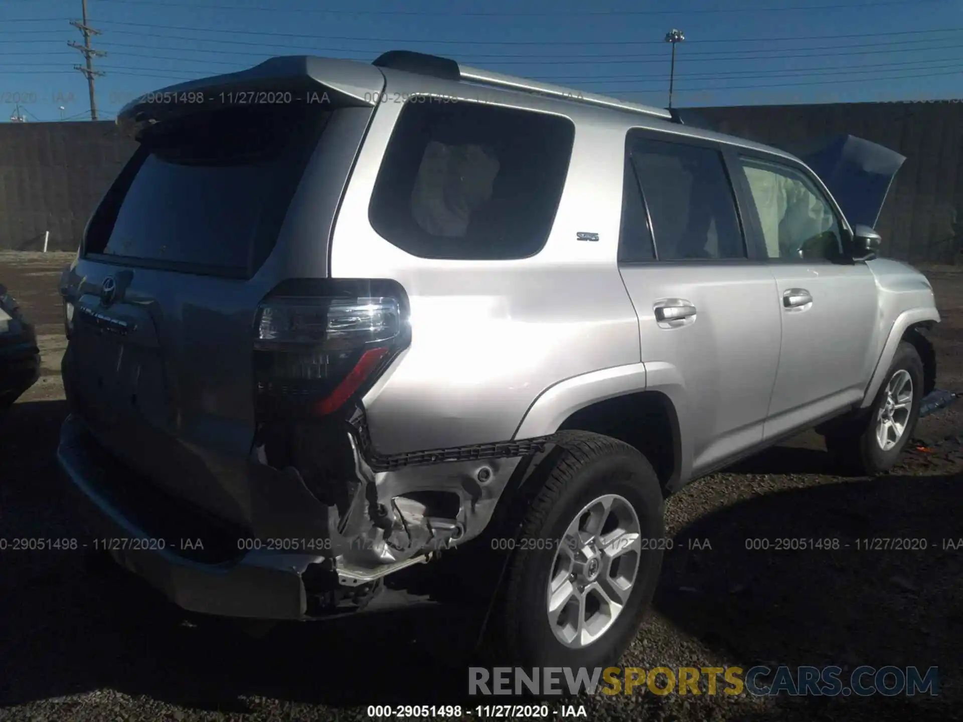 4 Фотография поврежденного автомобиля JTEBU5JR2K5695686 TOYOTA 4RUNNER 2019