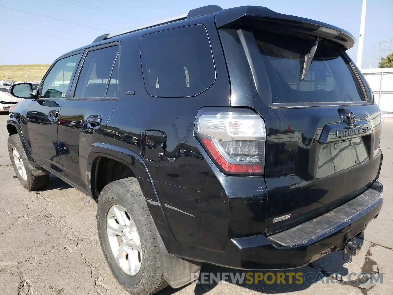 3 Photograph of a damaged car JTEBU5JR2K5702393 TOYOTA 4RUNNER 2019