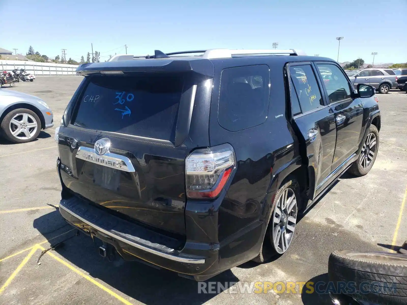 4 Фотография поврежденного автомобиля JTEBU5JR2K5703768 TOYOTA 4RUNNER 2019