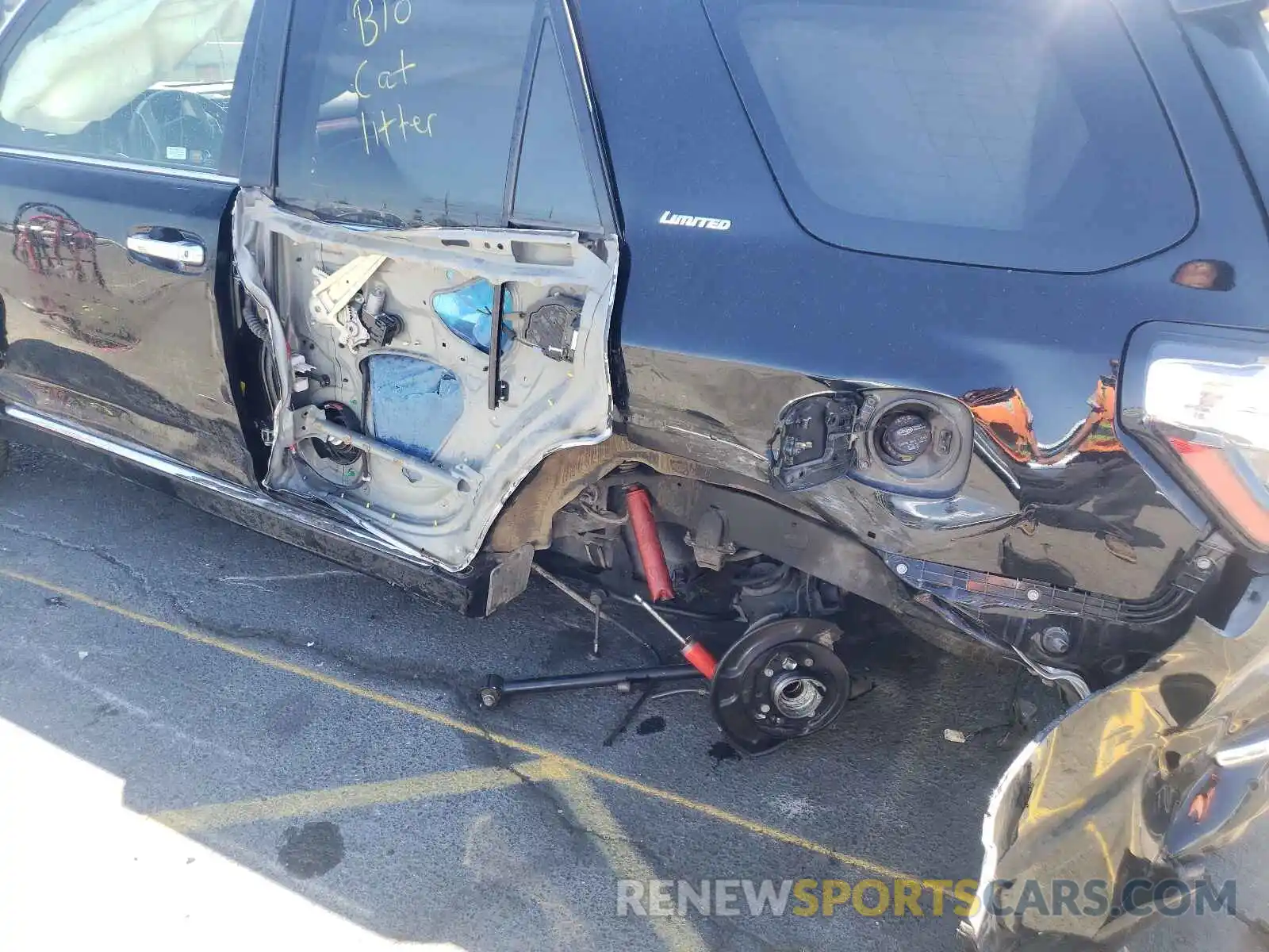 9 Photograph of a damaged car JTEBU5JR2K5703768 TOYOTA 4RUNNER 2019