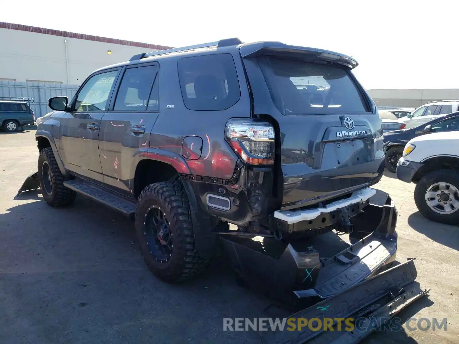 3 Photograph of a damaged car JTEBU5JR2K5705102 TOYOTA 4RUNNER 2019