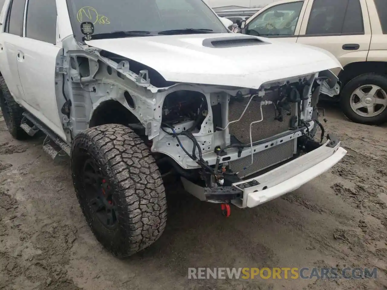 9 Фотография поврежденного автомобиля JTEBU5JR2K5705939 TOYOTA 4RUNNER 2019