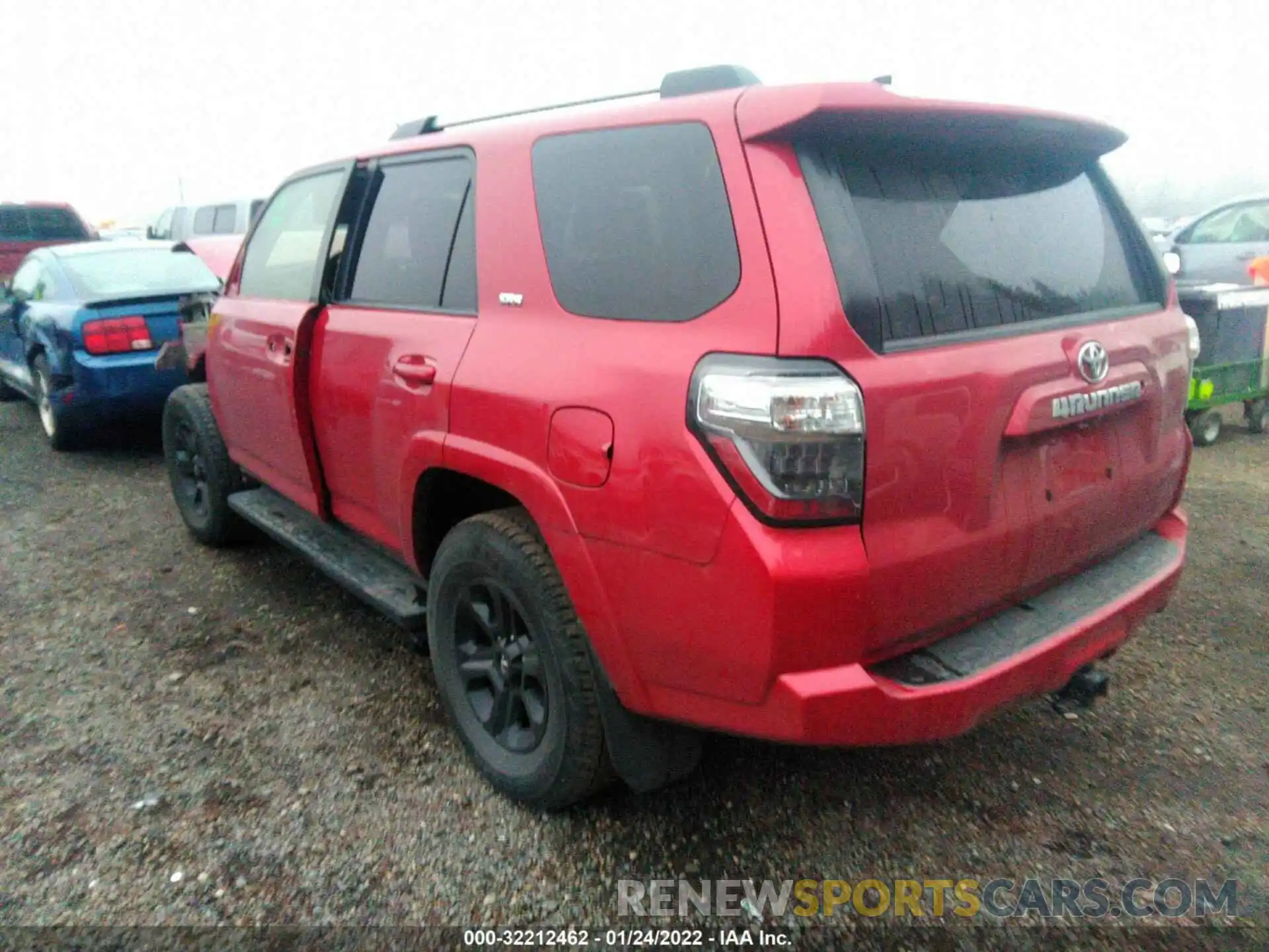 3 Photograph of a damaged car JTEBU5JR2K5706931 TOYOTA 4RUNNER 2019