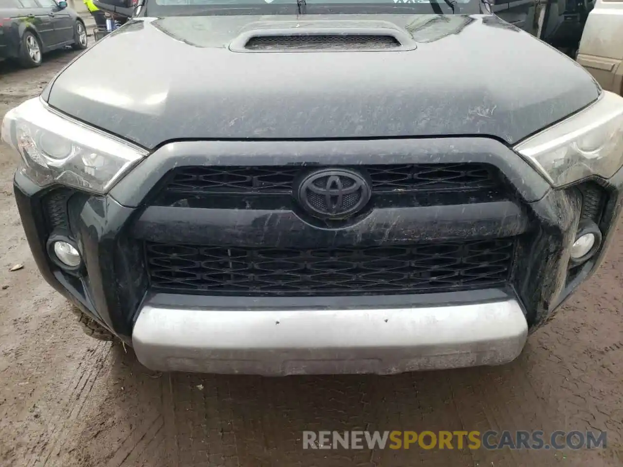 9 Фотография поврежденного автомобиля JTEBU5JR2K5710624 TOYOTA 4RUNNER 2019