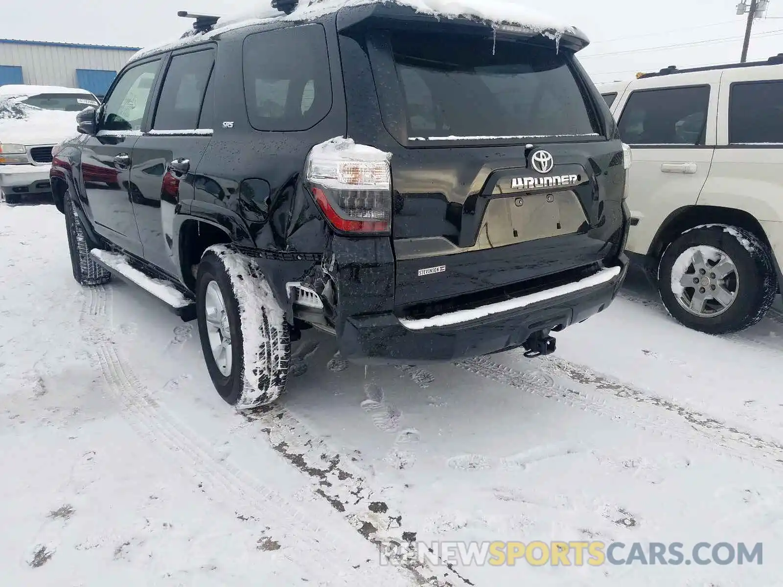 3 Photograph of a damaged car JTEBU5JR2K5712390 TOYOTA 4RUNNER 2019