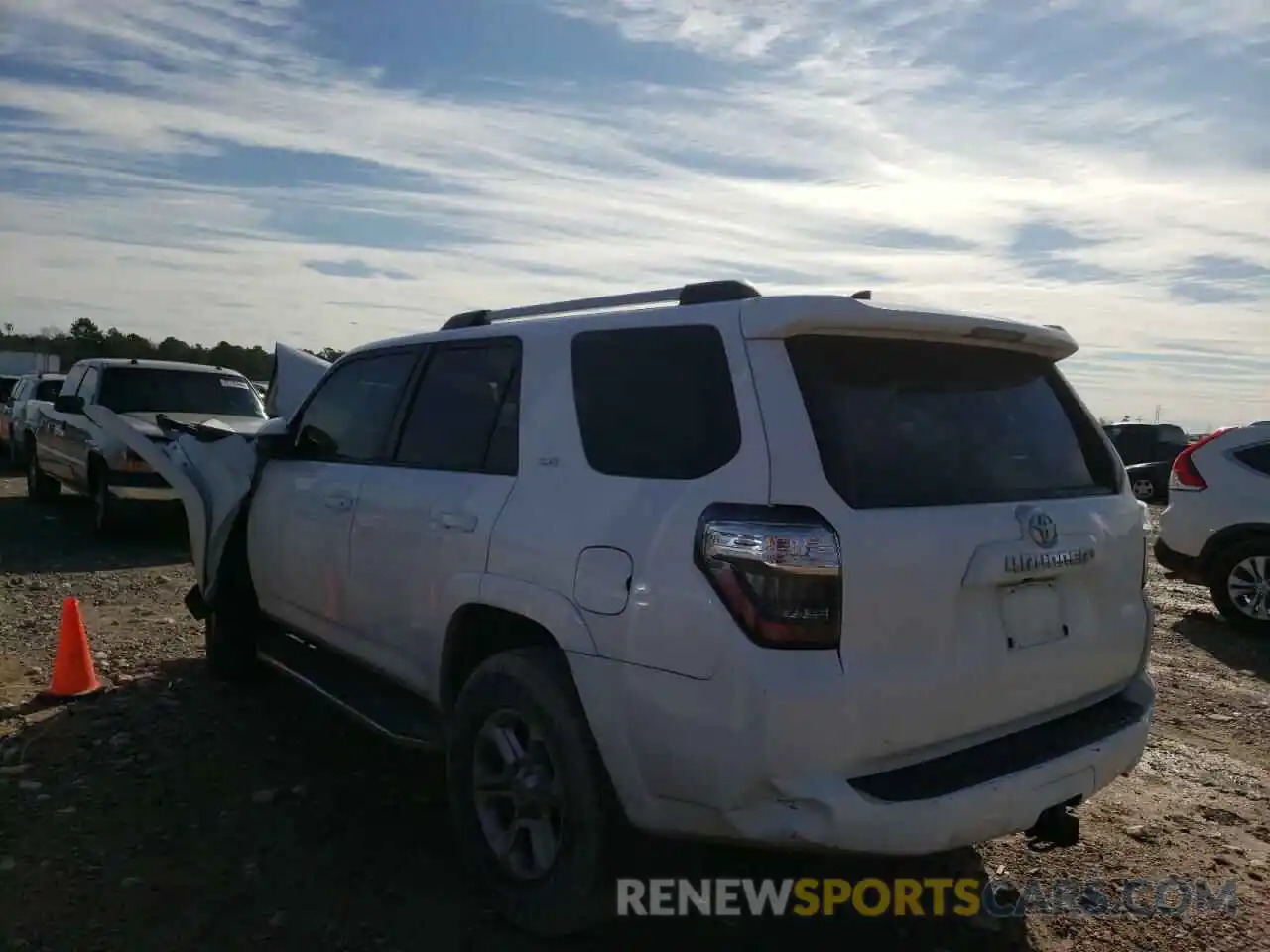 3 Photograph of a damaged car JTEBU5JR2K5717959 TOYOTA 4RUNNER 2019