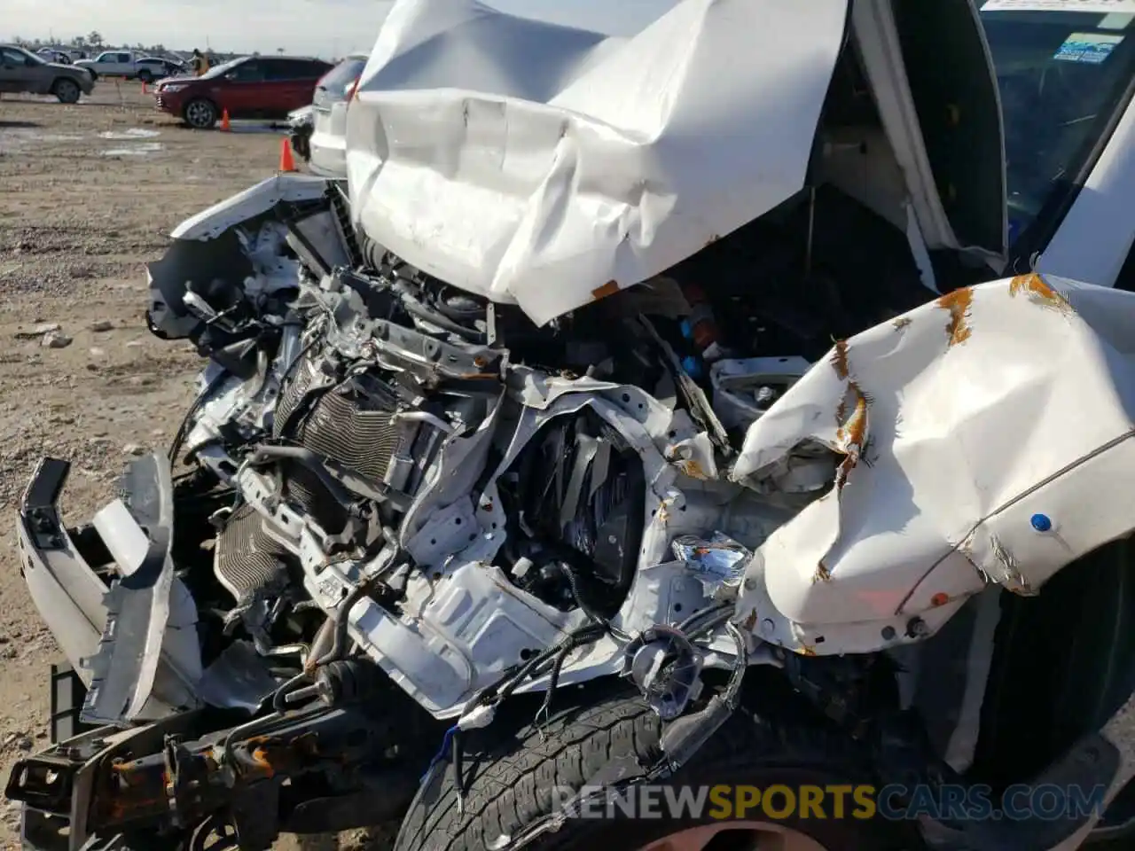 9 Photograph of a damaged car JTEBU5JR2K5717959 TOYOTA 4RUNNER 2019