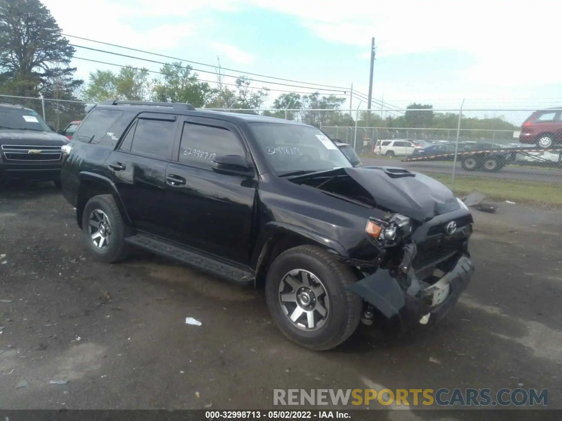 1 Photograph of a damaged car JTEBU5JR2K5718450 TOYOTA 4RUNNER 2019