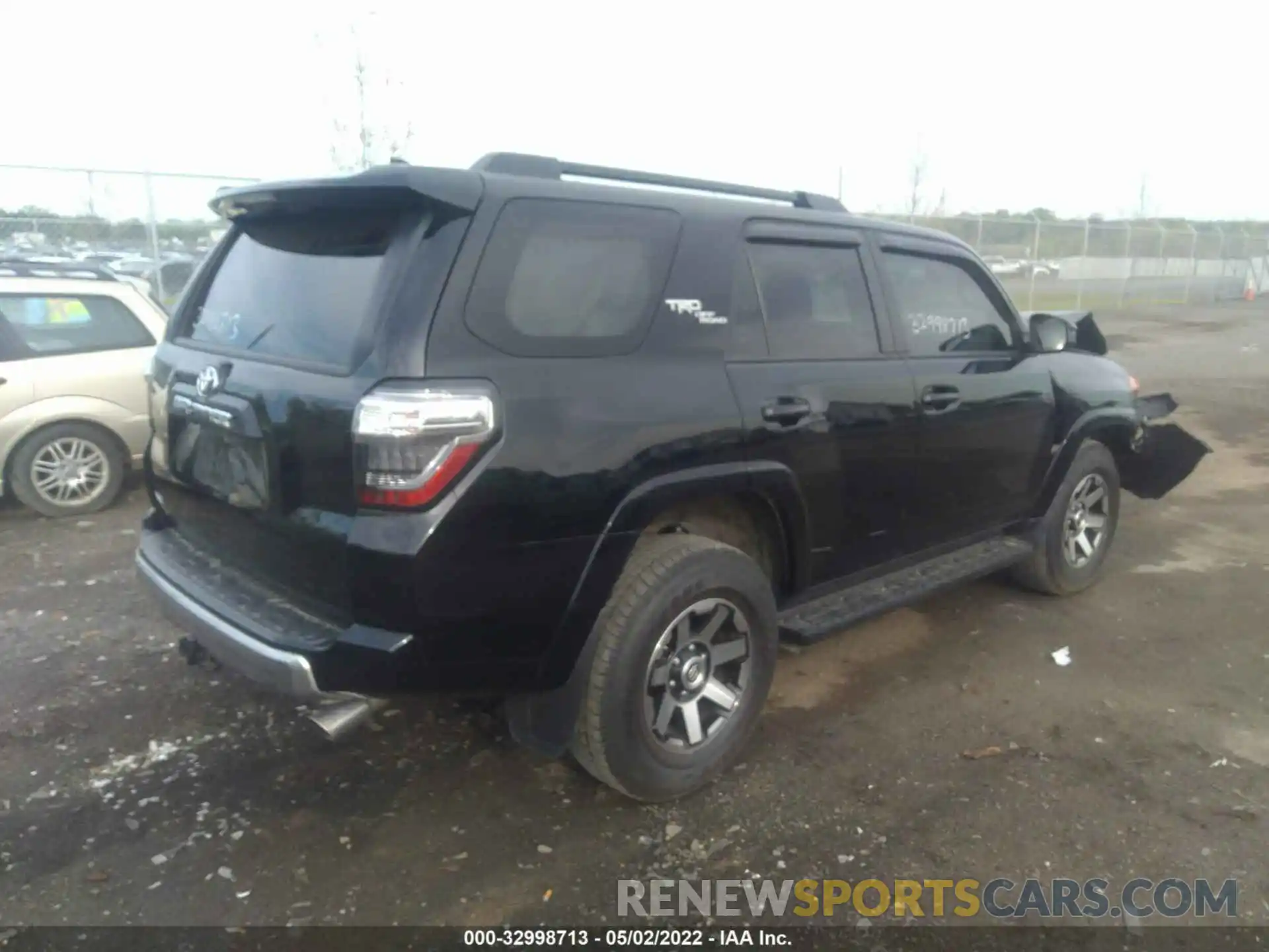 4 Фотография поврежденного автомобиля JTEBU5JR2K5718450 TOYOTA 4RUNNER 2019