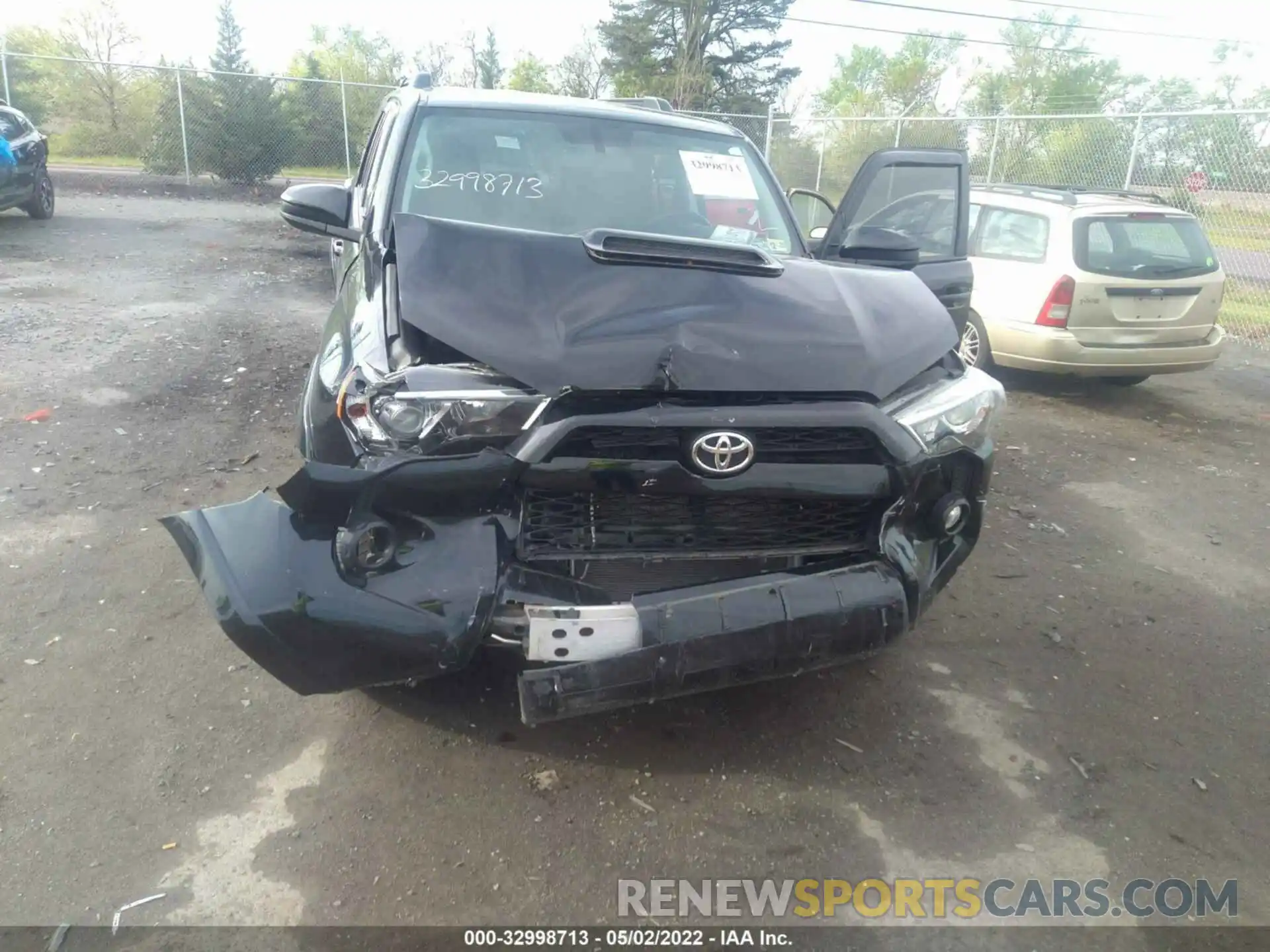 6 Photograph of a damaged car JTEBU5JR2K5718450 TOYOTA 4RUNNER 2019