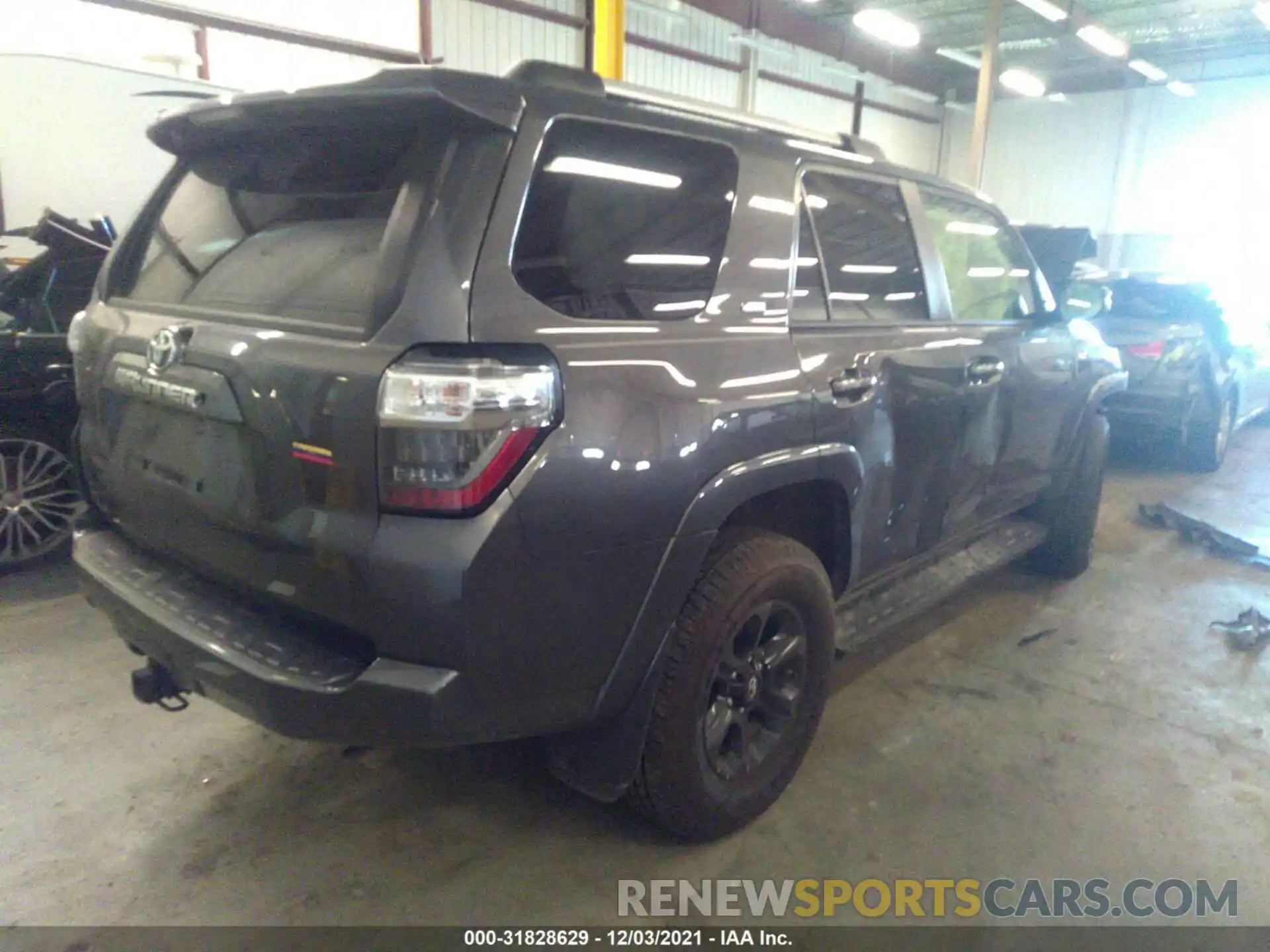 4 Photograph of a damaged car JTEBU5JR2K5719498 TOYOTA 4RUNNER 2019