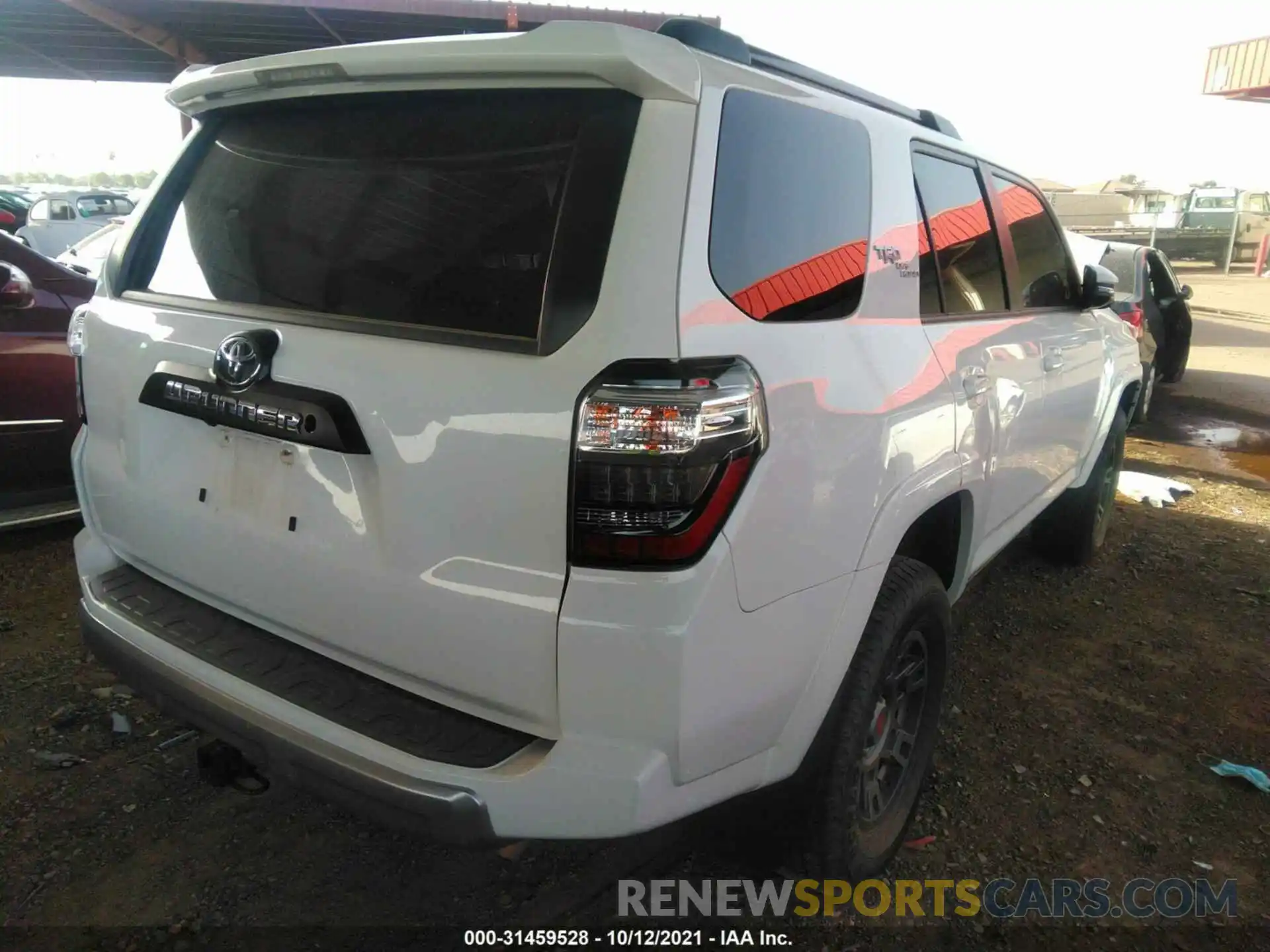 4 Photograph of a damaged car JTEBU5JR2K5722112 TOYOTA 4RUNNER 2019