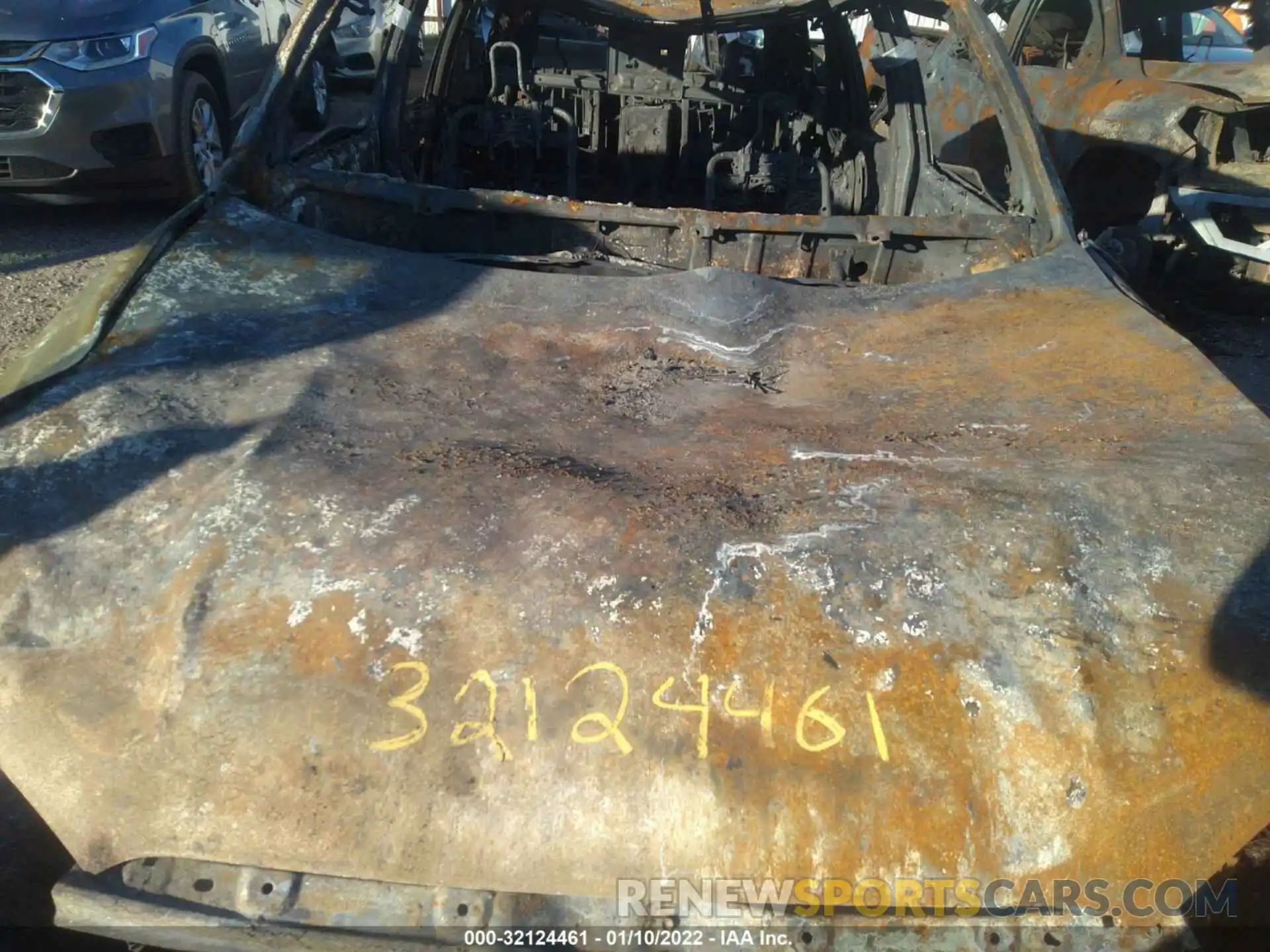 10 Photograph of a damaged car JTEBU5JR2K5723633 TOYOTA 4RUNNER 2019