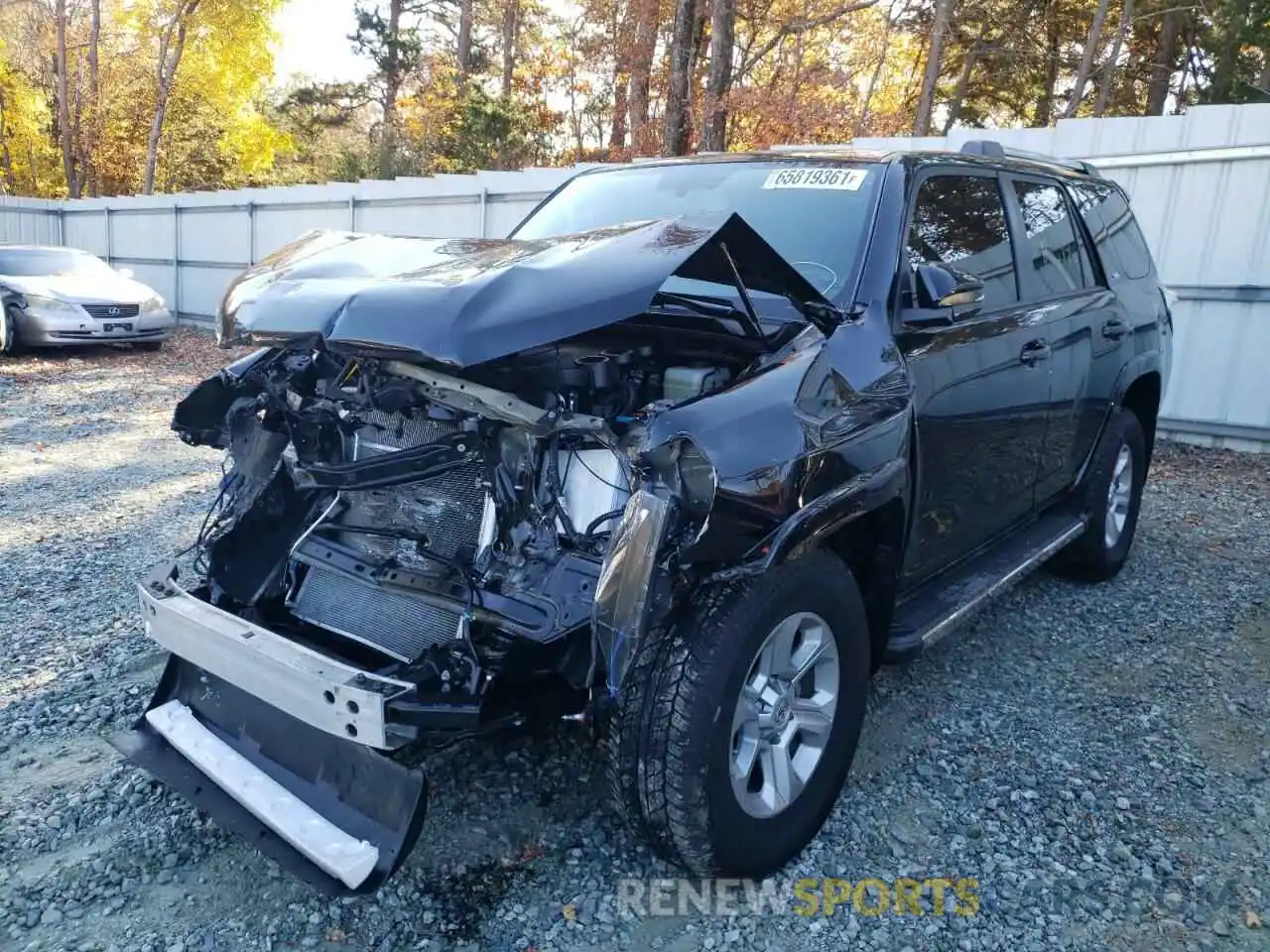 2 Photograph of a damaged car JTEBU5JR2K5724233 TOYOTA 4RUNNER 2019