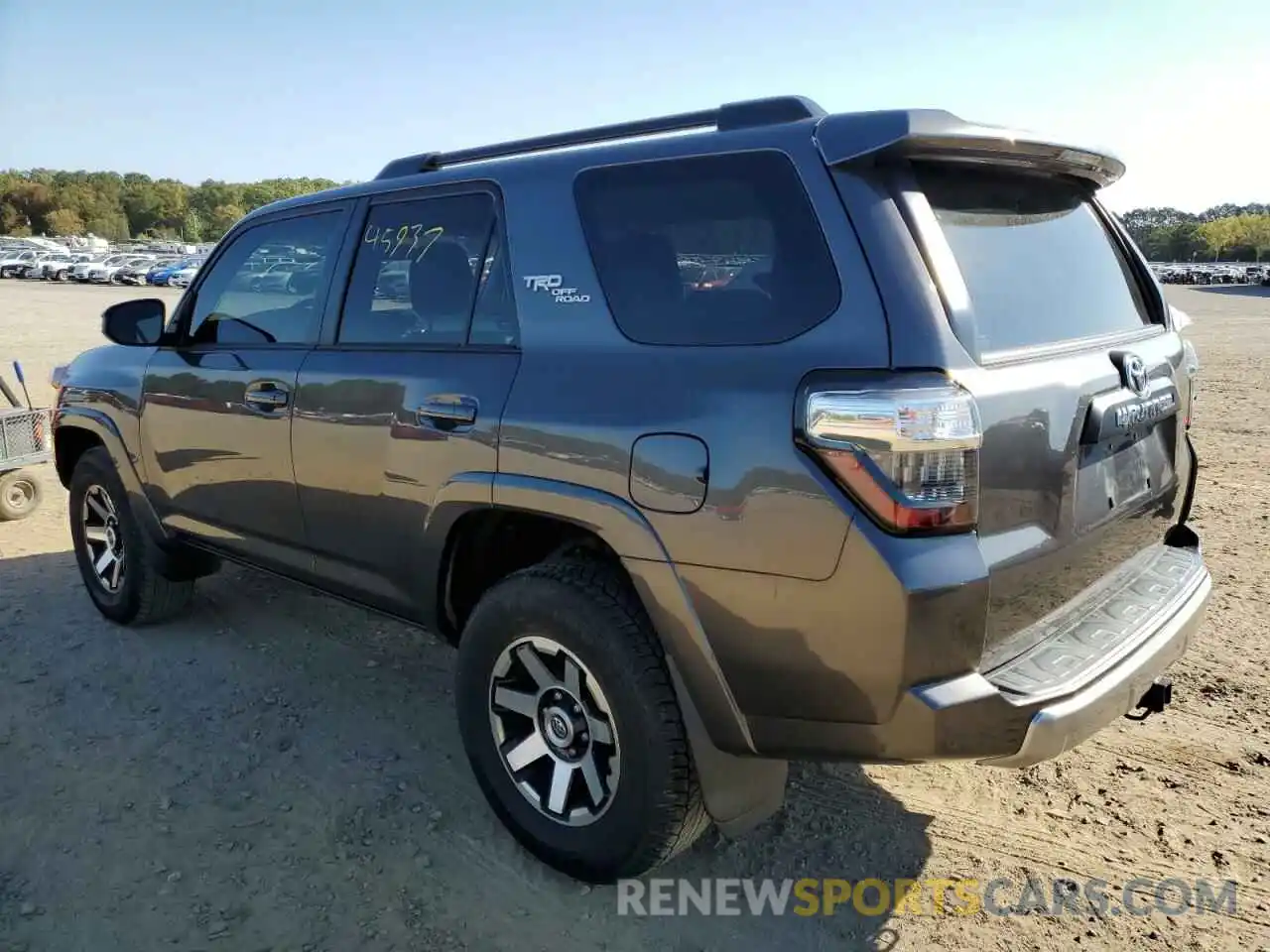 3 Photograph of a damaged car JTEBU5JR2K5726662 TOYOTA 4RUNNER 2019