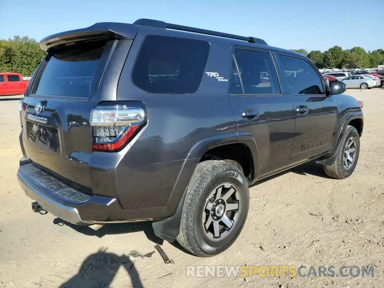 4 Photograph of a damaged car JTEBU5JR2K5726662 TOYOTA 4RUNNER 2019