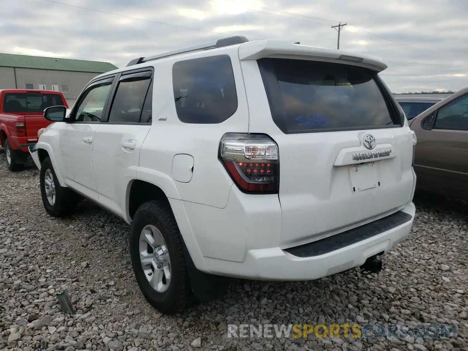 3 Photograph of a damaged car JTEBU5JR2K5727228 TOYOTA 4RUNNER 2019