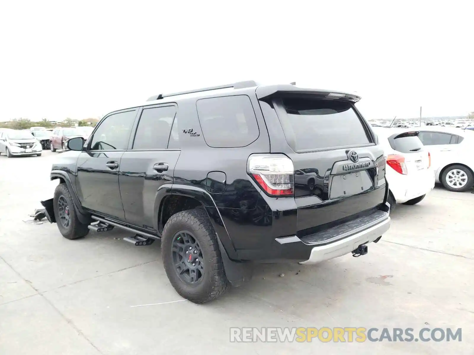 3 Фотография поврежденного автомобиля JTEBU5JR2K5728069 TOYOTA 4RUNNER 2019