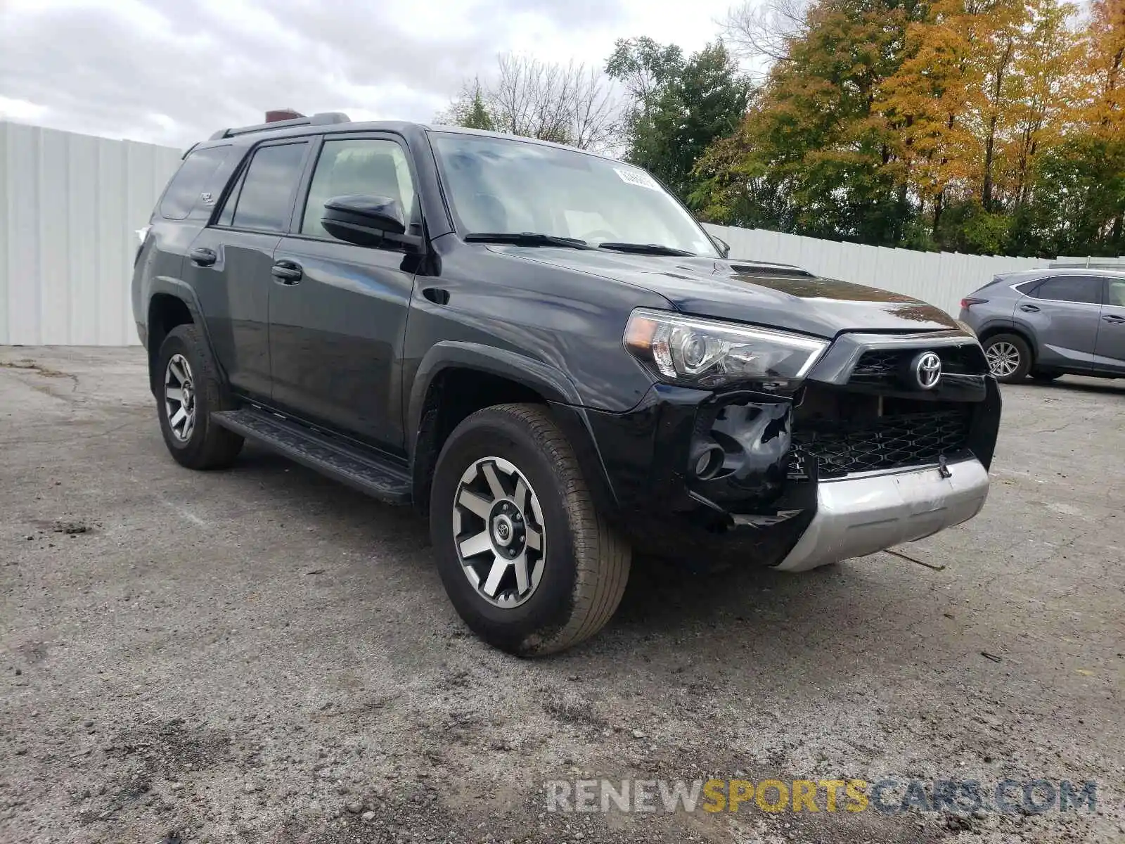 1 Photograph of a damaged car JTEBU5JR2K5731165 TOYOTA 4RUNNER 2019