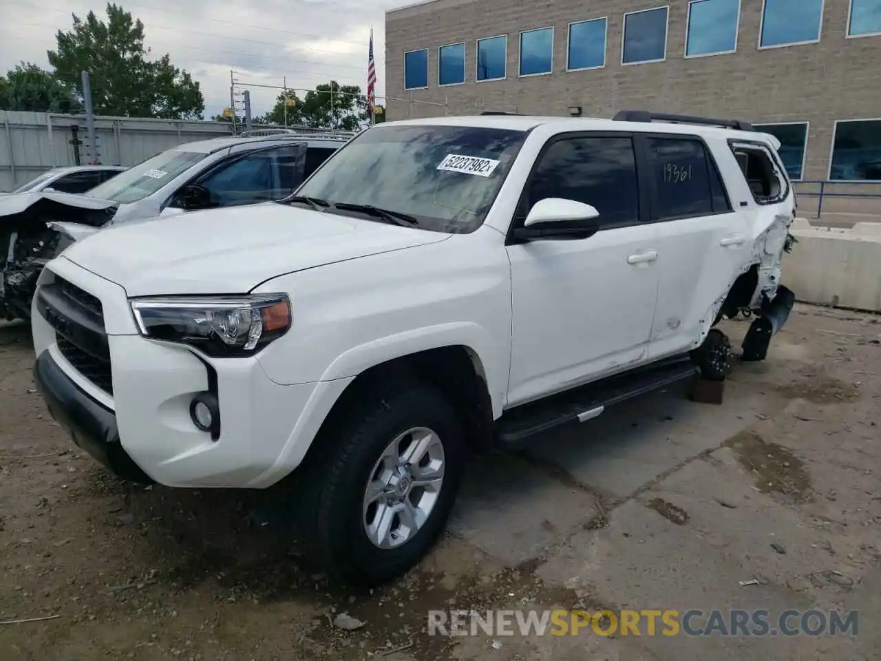 2 Photograph of a damaged car JTEBU5JR2K5734955 TOYOTA 4RUNNER 2019