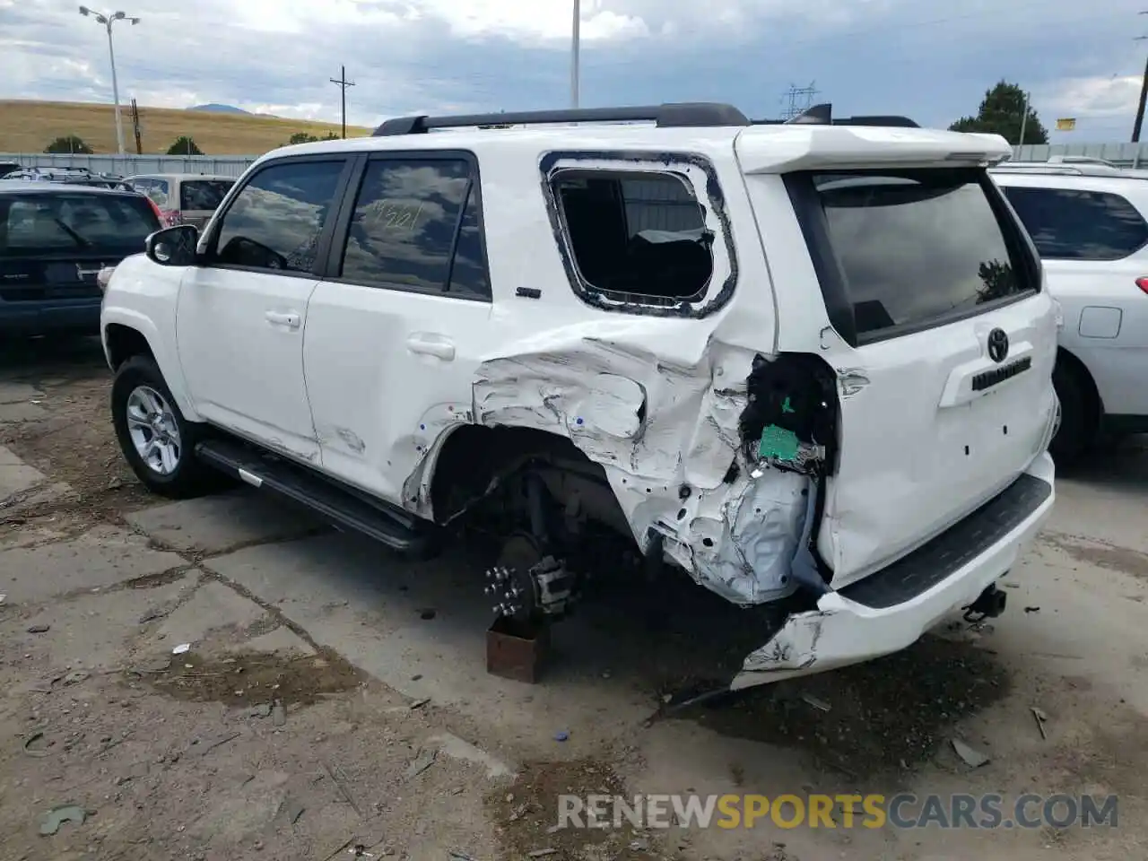 3 Photograph of a damaged car JTEBU5JR2K5734955 TOYOTA 4RUNNER 2019