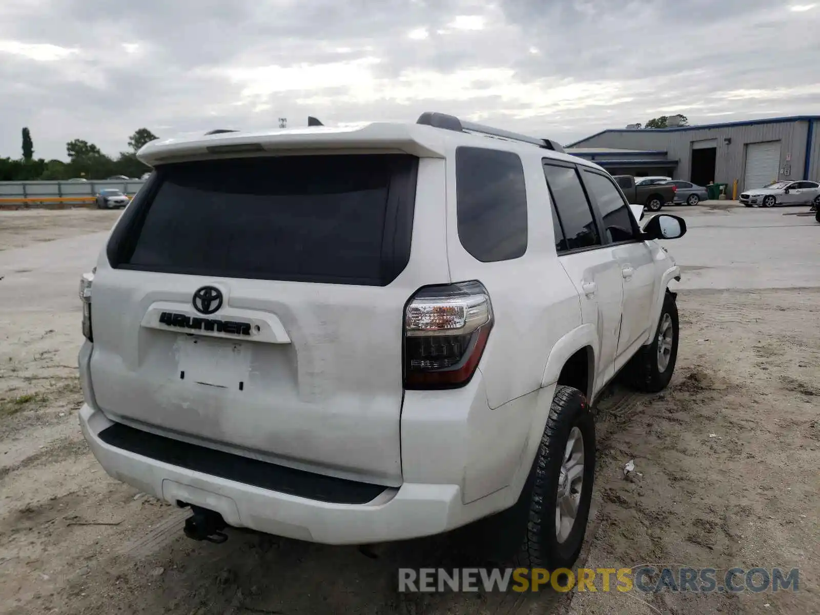 4 Фотография поврежденного автомобиля JTEBU5JR2K5735507 TOYOTA 4RUNNER 2019