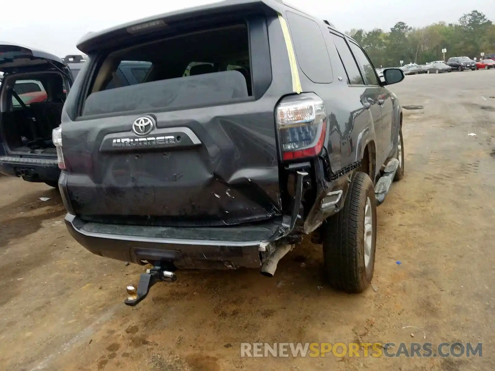 4 Photograph of a damaged car JTEBU5JR3K5617434 TOYOTA 4RUNNER 2019