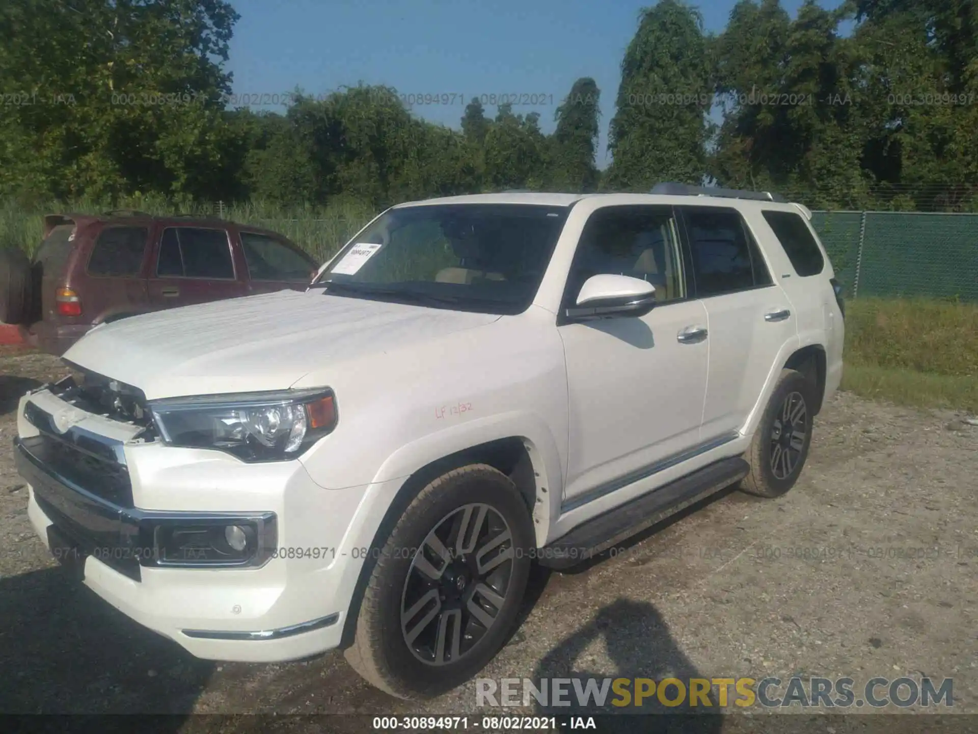 2 Photograph of a damaged car JTEBU5JR3K5621127 TOYOTA 4RUNNER 2019