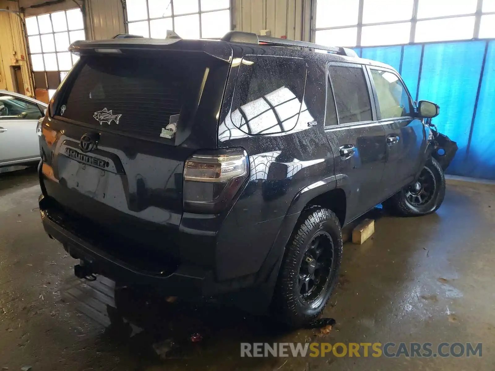 4 Фотография поврежденного автомобиля JTEBU5JR3K5621662 TOYOTA 4RUNNER 2019