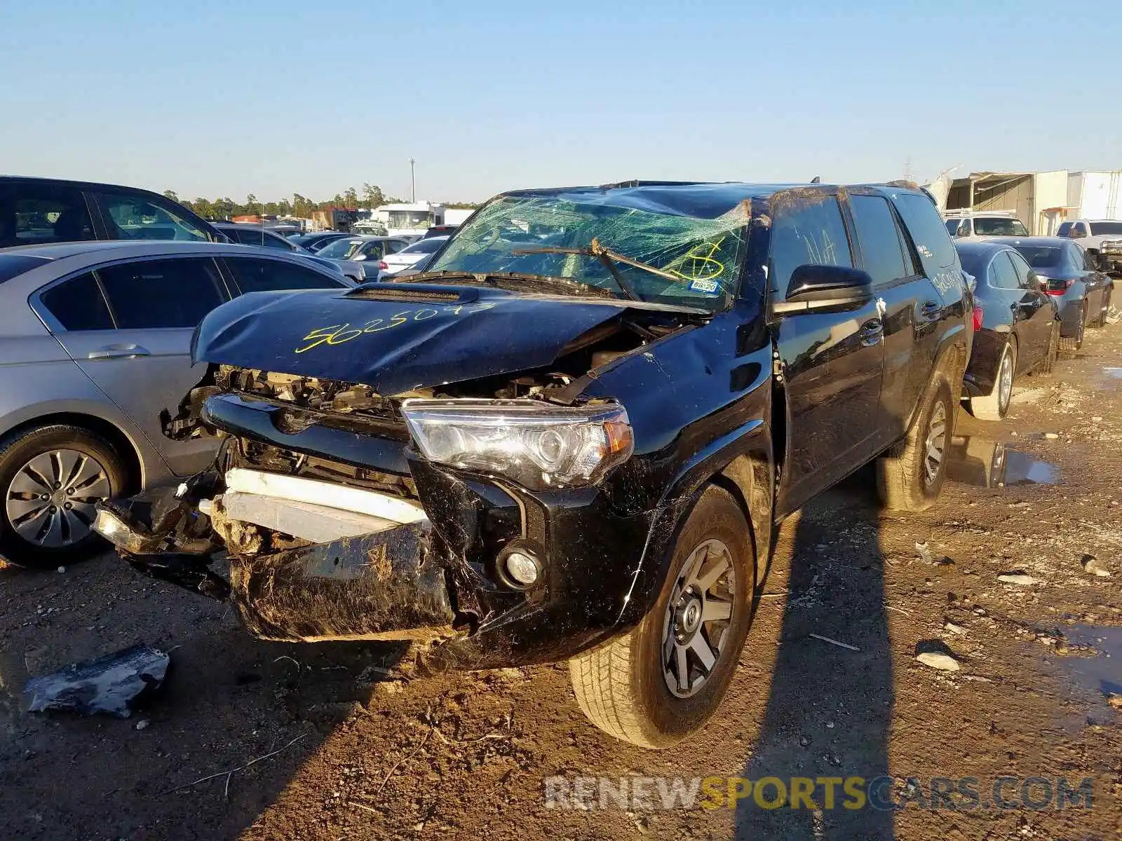 2 Photograph of a damaged car JTEBU5JR3K5627512 TOYOTA 4RUNNER 2019