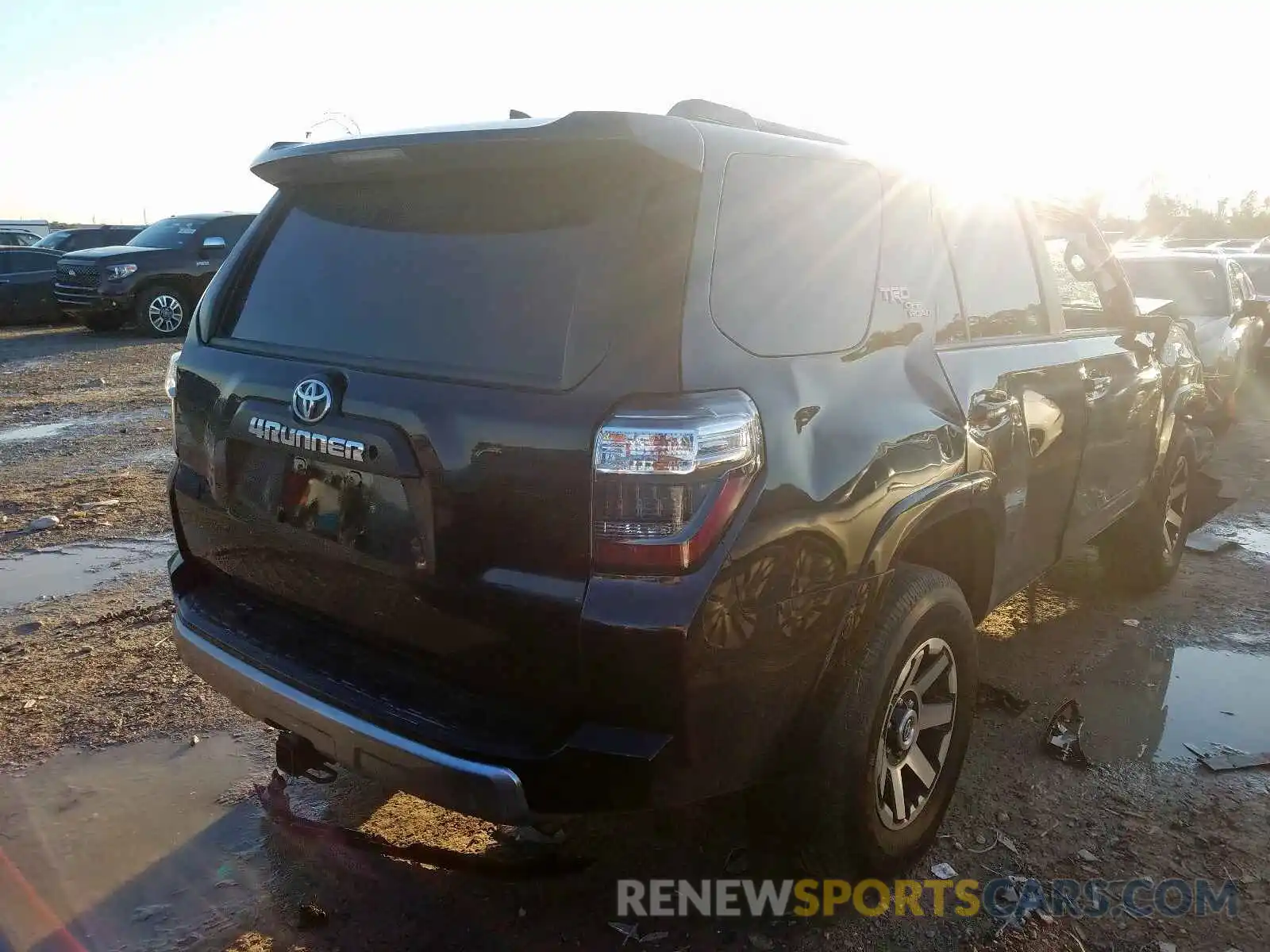 4 Photograph of a damaged car JTEBU5JR3K5627512 TOYOTA 4RUNNER 2019