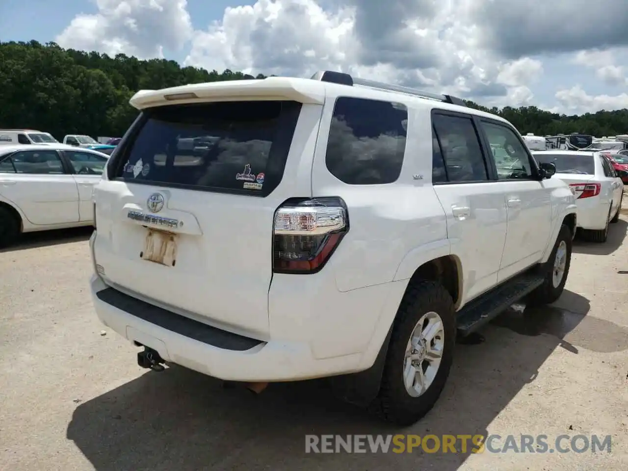 4 Photograph of a damaged car JTEBU5JR3K5634279 TOYOTA 4RUNNER 2019