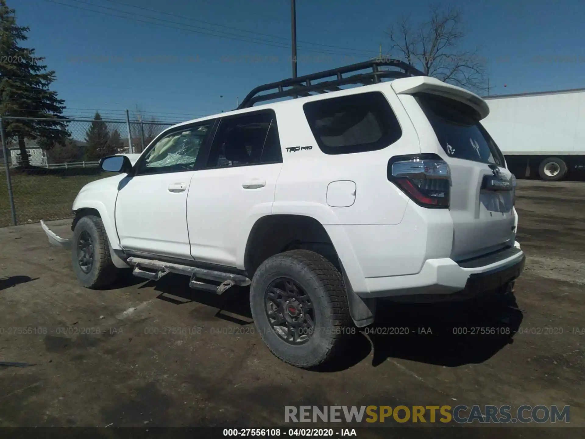 3 Фотография поврежденного автомобиля JTEBU5JR3K5641331 TOYOTA 4RUNNER 2019