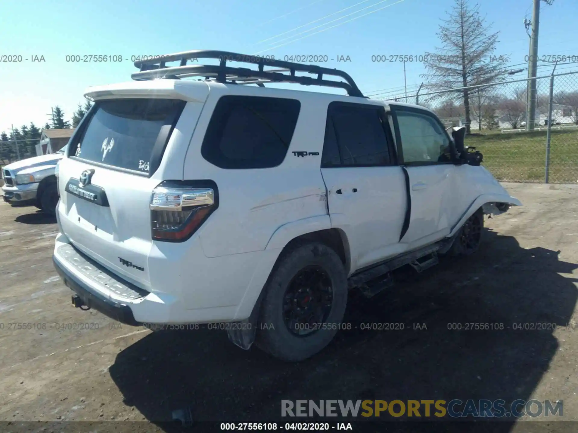 4 Фотография поврежденного автомобиля JTEBU5JR3K5641331 TOYOTA 4RUNNER 2019