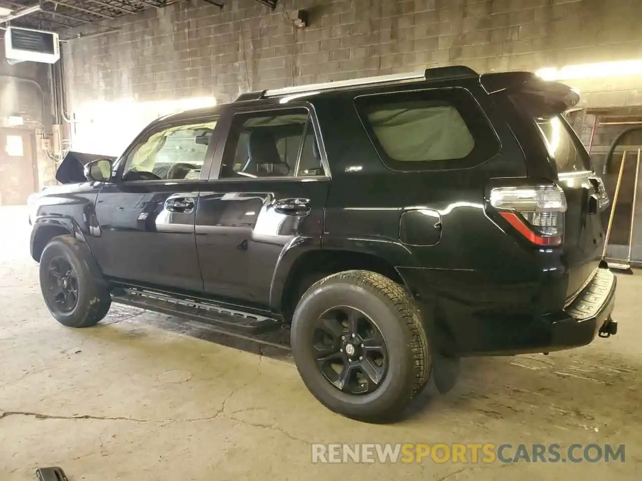 2 Photograph of a damaged car JTEBU5JR3K5641572 TOYOTA 4RUNNER 2019